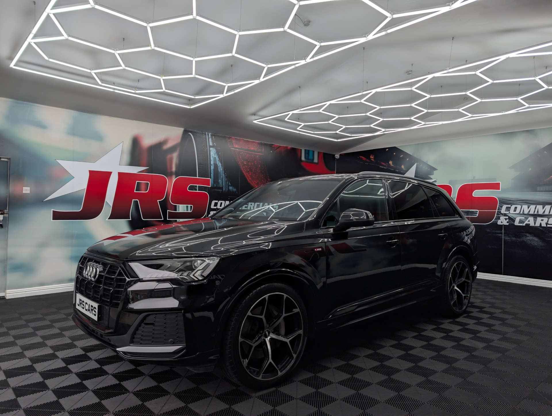 2023 AUDI Q7 S Line - vehicle photo 3 for sale on PureCar