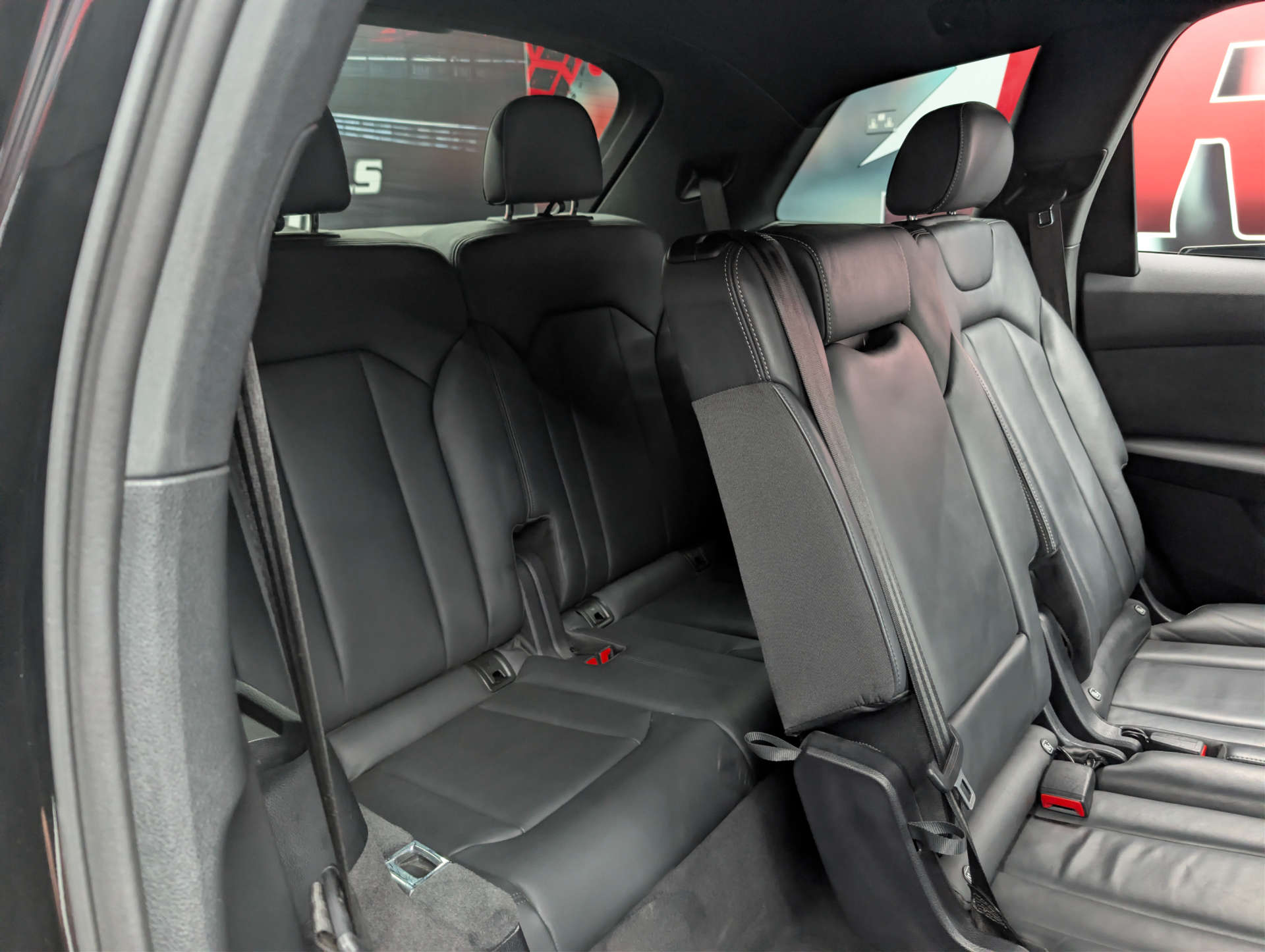 2023 AUDI Q7 S Line - vehicle photo 16 for sale on PureCar