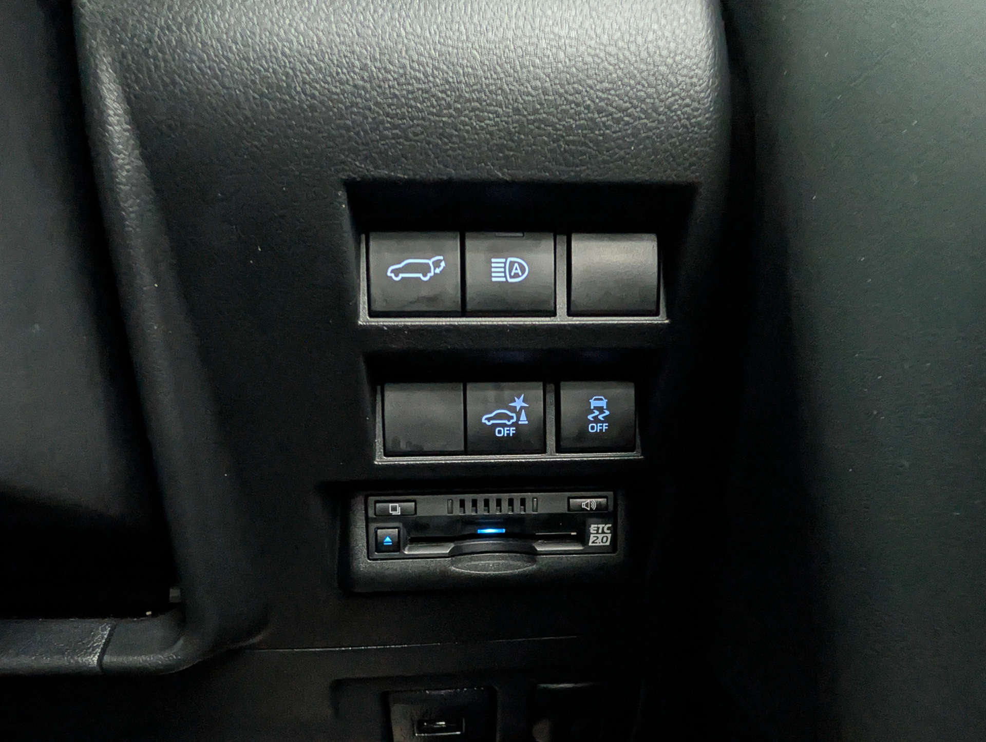 2025 TOYOTA LAND CRUISER GR Sport 3.3L - vehicle photo 43 for sale on PureCar