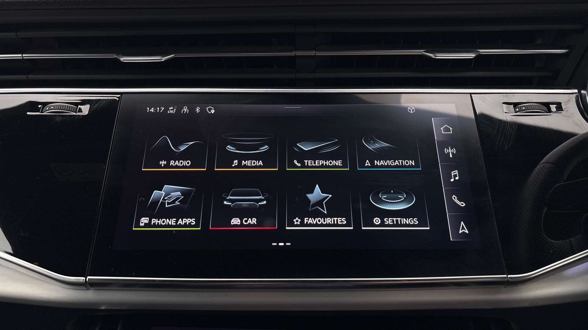 2023 AUDI Q7 S Line - vehicle photo 9 for sale on PureCar