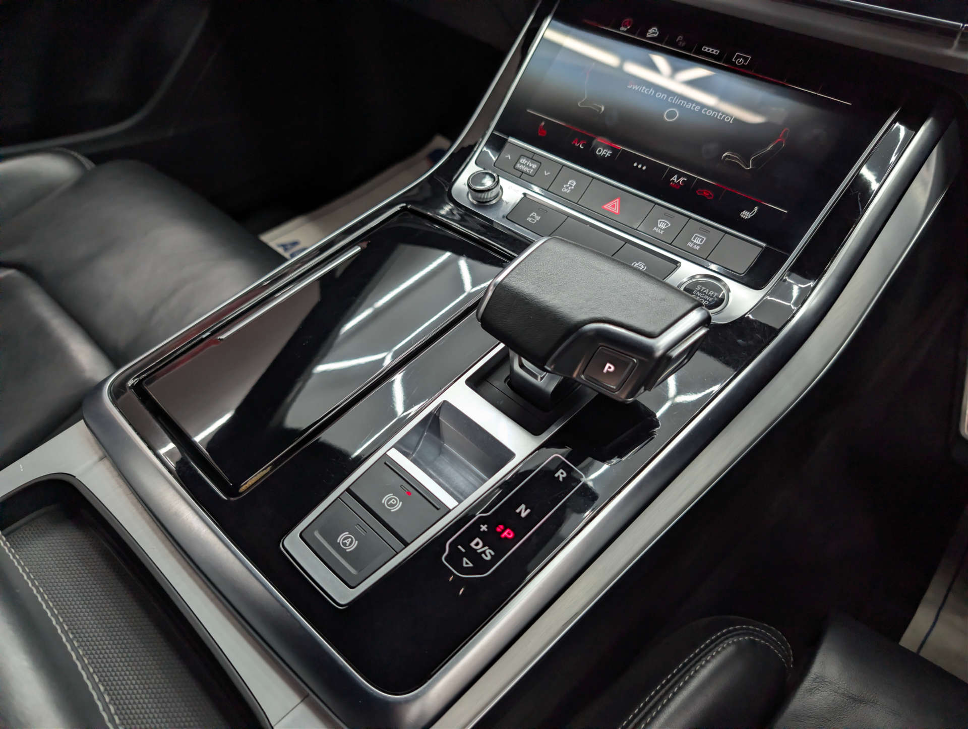 2023 AUDI Q7 S Line - vehicle photo 40 for sale on PureCar