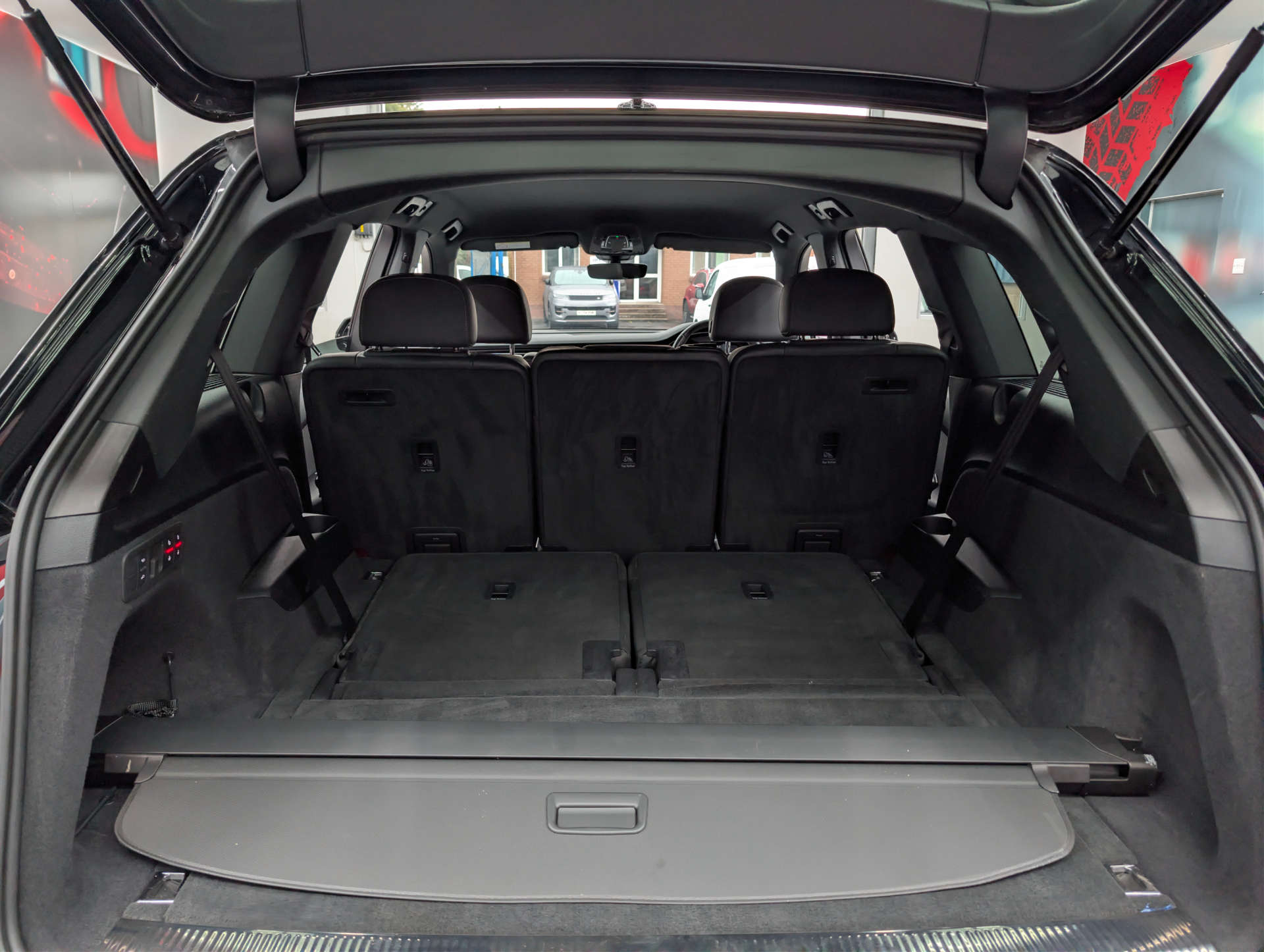 2023 AUDI Q7 S Line - vehicle photo 43 for sale on PureCar