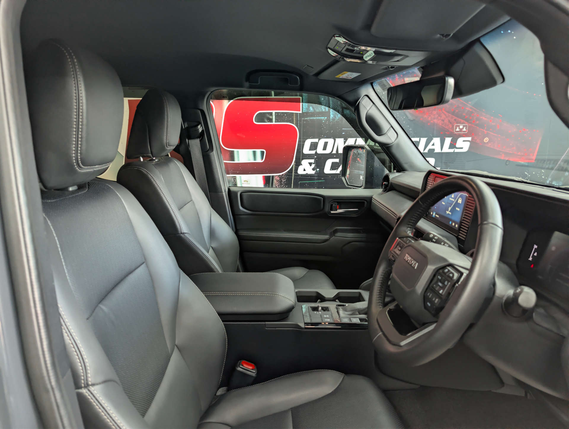 2025 TOYOTA LAND CRUISER 2.8 Land Cruiser Commercial Auto 4WD 5dr - vehicle photo 13 for sale on PureCar
