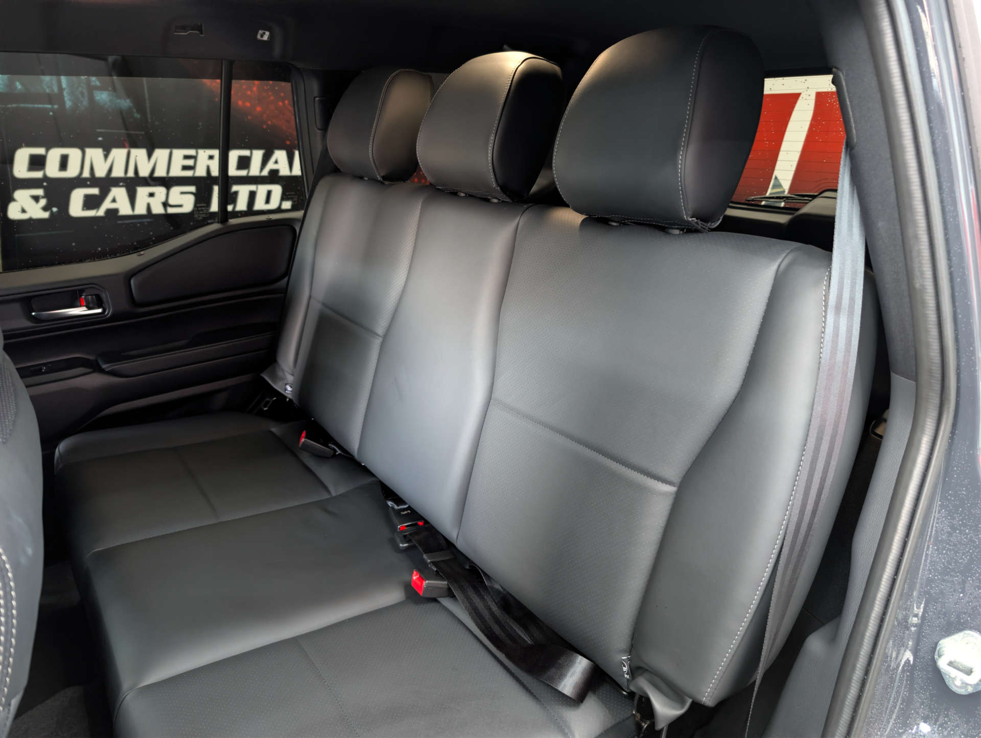 2025 TOYOTA LAND CRUISER 2.8 Land Cruiser Commercial Auto 4WD 5dr - vehicle photo 18 for sale on PureCar