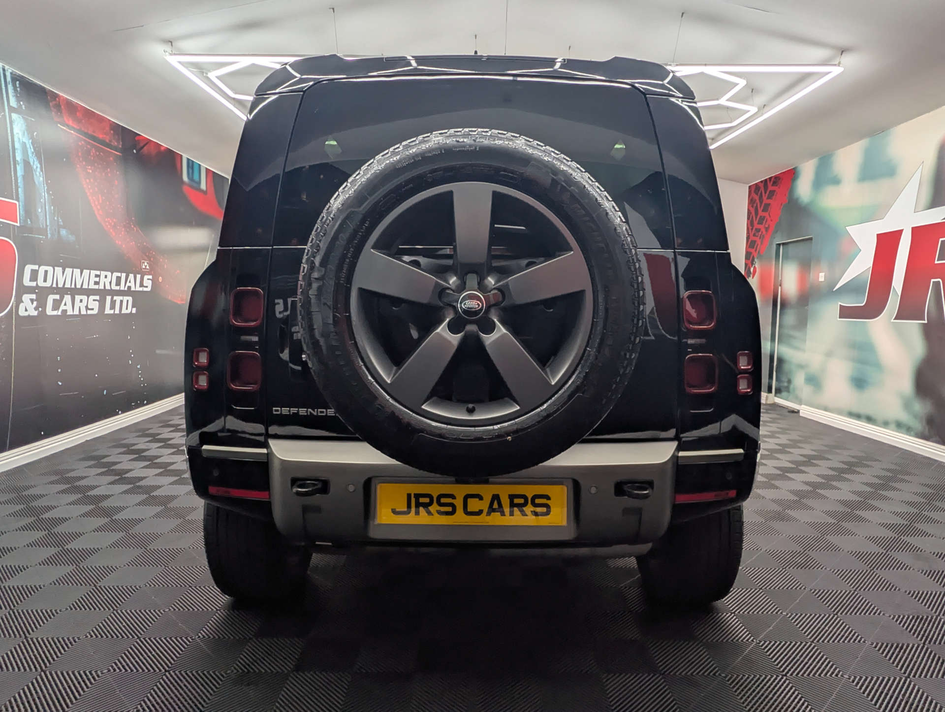 2025 LAND ROVER DEFENDER 3.0 Defender Hard Top X-Dynamic HSE D MHEV Auto 4WD 3dr - vehicle photo 5 for sale on PureCar