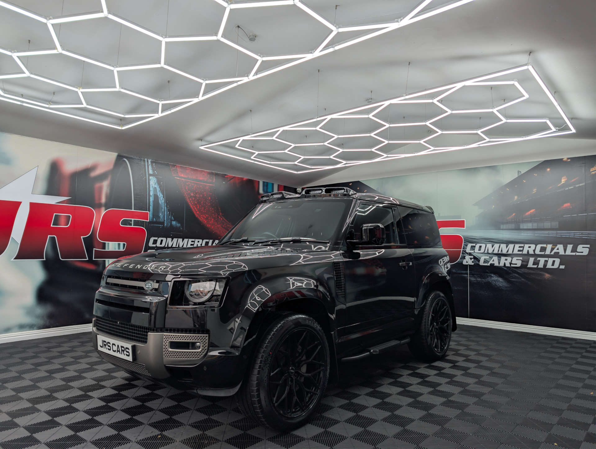 2025 LAND ROVER DEFENDER 3.0 Defender Hard Top X-Dynamic HSE D MHEV Auto 4WD 3dr - vehicle photo 2 for sale on PureCar