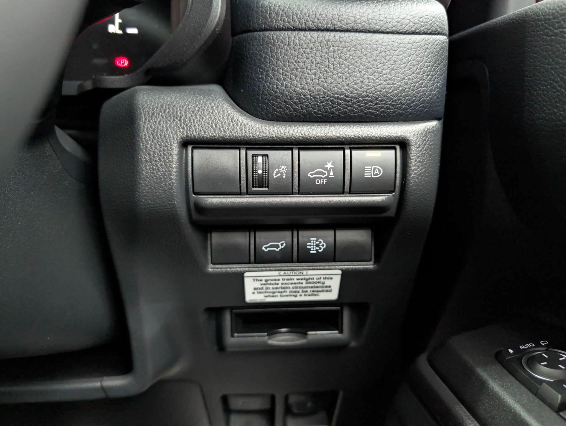 2026 TOYOTA LAND CRUISER 2.8 Land Cruiser Commercial Auto 4WD 5dr - vehicle photo 33 for sale on PureCar