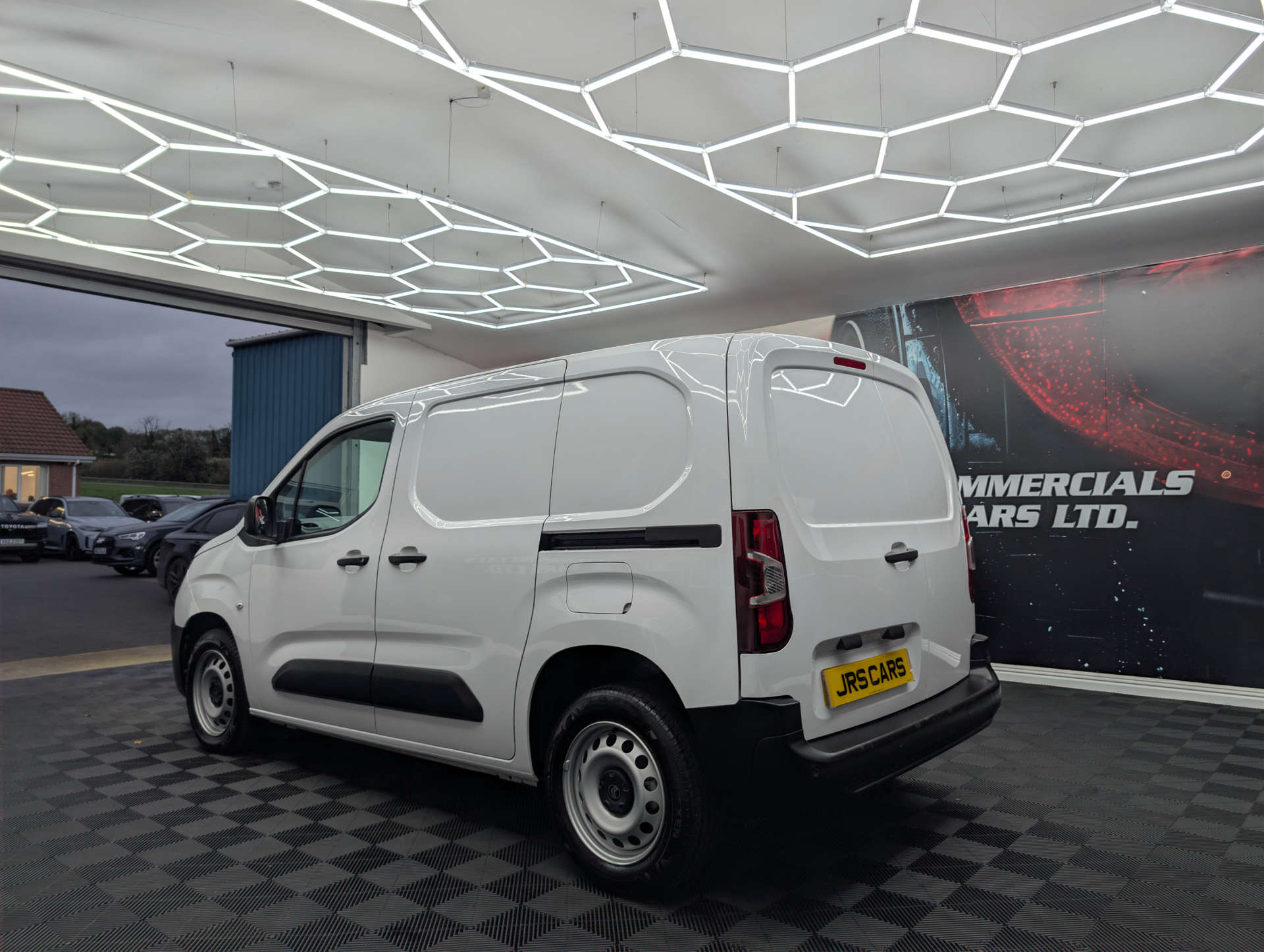 2025 CITROEN BERLINGO 1.5 Berlingo Enterprise BlueHDi S/S 5dr - vehicle photo 4 for sale on PureCar