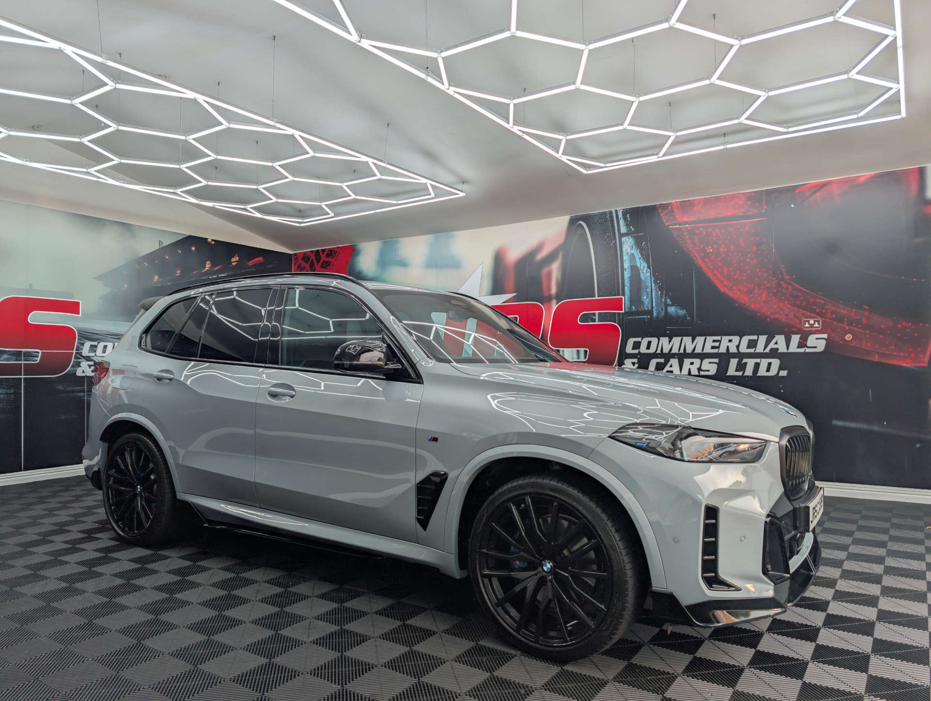 2023 BMW X5 3.0 X5 xDrive 30d M Sport MHEV Auto 4WD 5dr - vehicle photo 1 for sale on PureCar