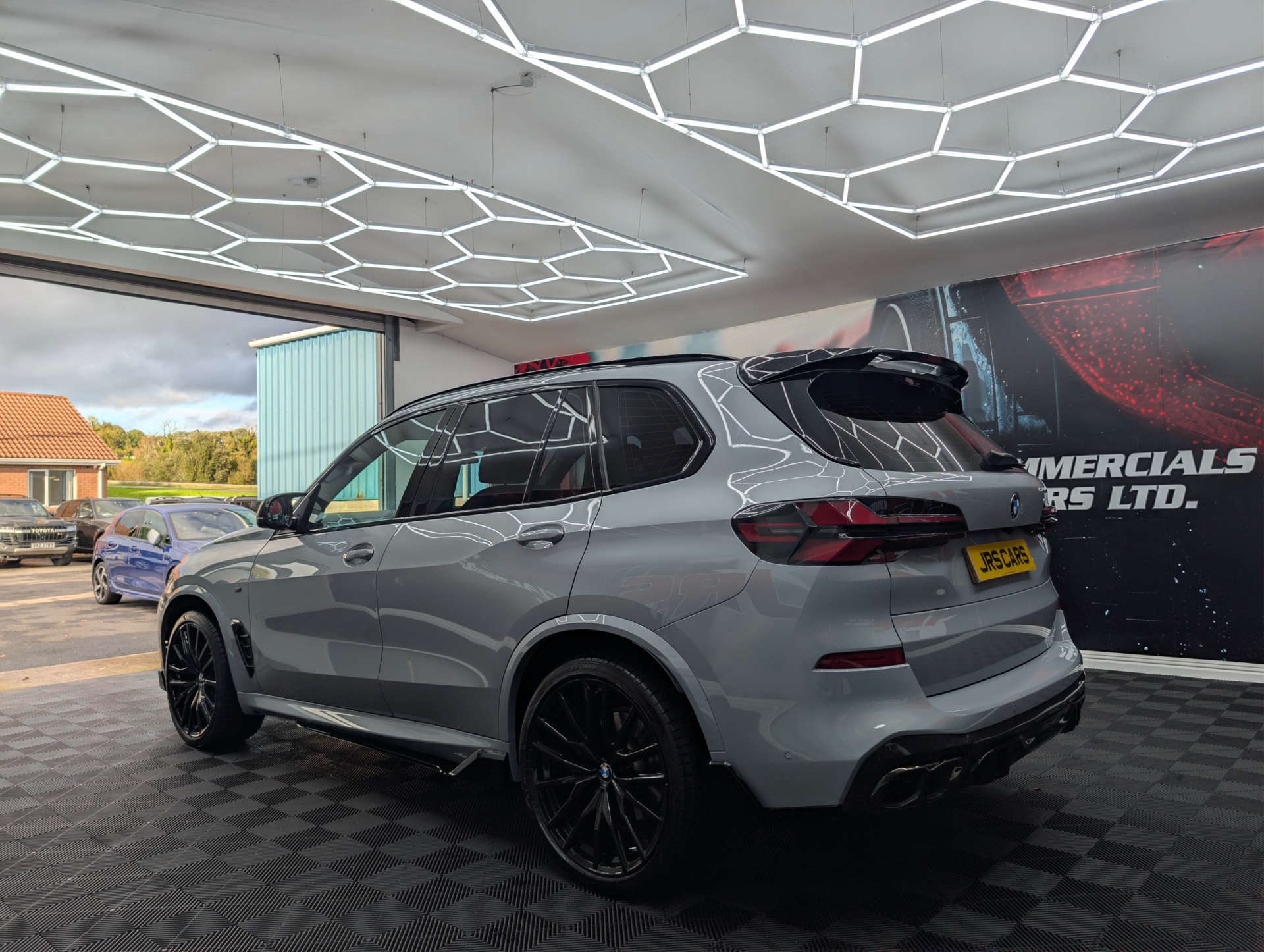2023 BMW X5 3.0 X5 xDrive 30d M Sport MHEV Auto 4WD 5dr - vehicle photo 4 for sale on PureCar