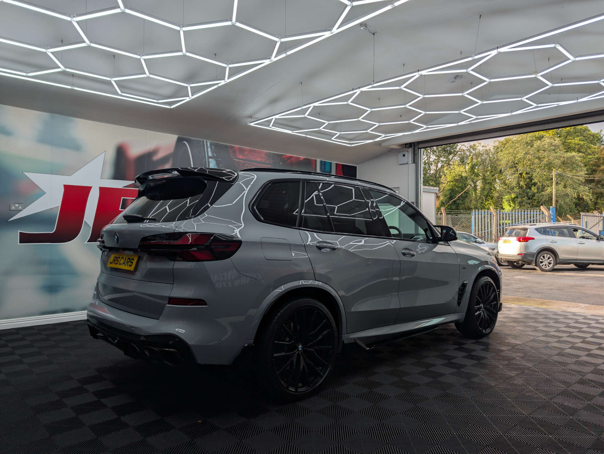 2023 BMW X5 3.0 X5 xDrive 30d M Sport MHEV Auto 4WD 5dr - vehicle photo 6 for sale on PureCar