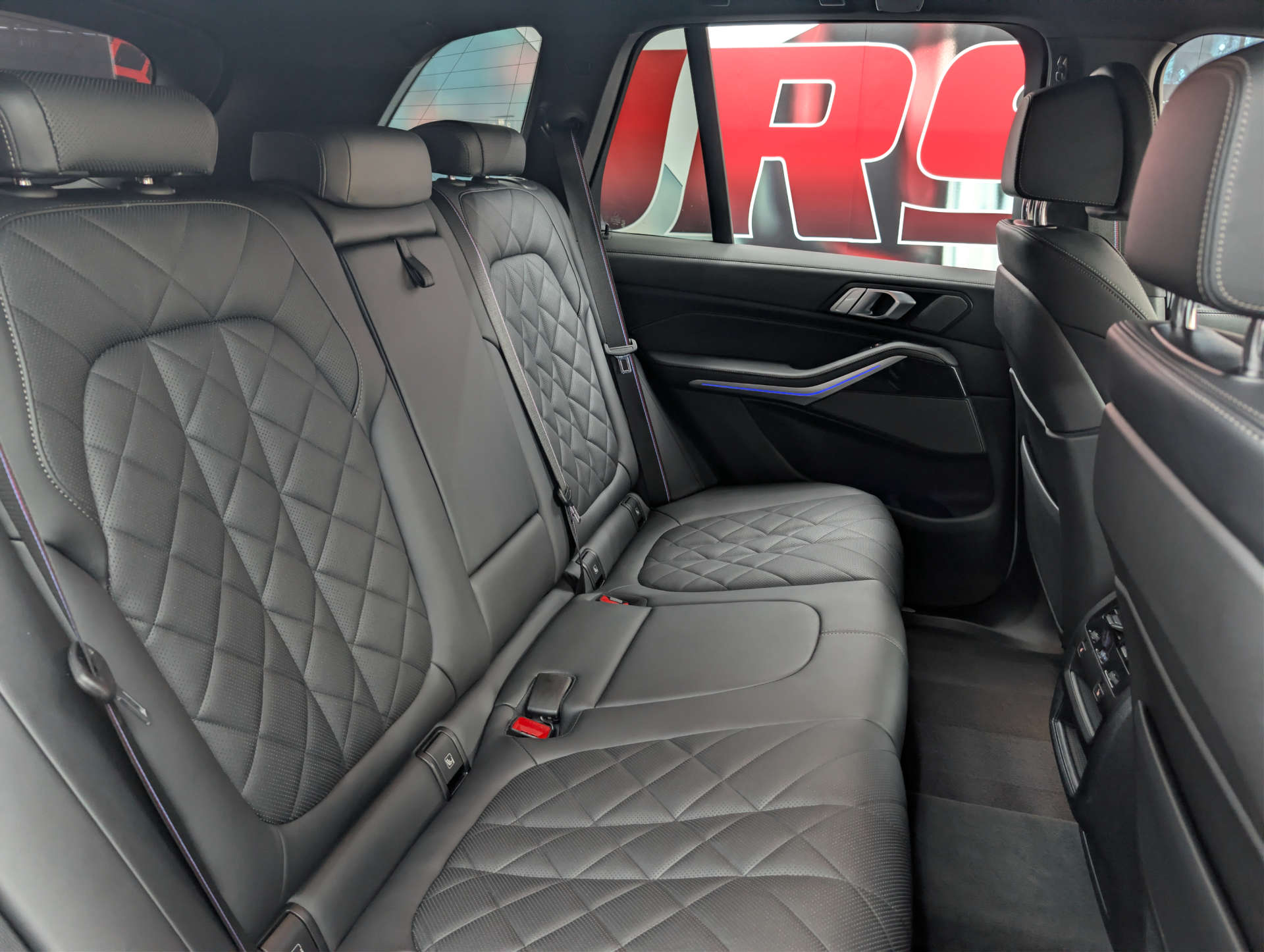 2023 BMW X5 3.0 X5 xDrive 30d M Sport MHEV Auto 4WD 5dr - vehicle photo 17 for sale on PureCar