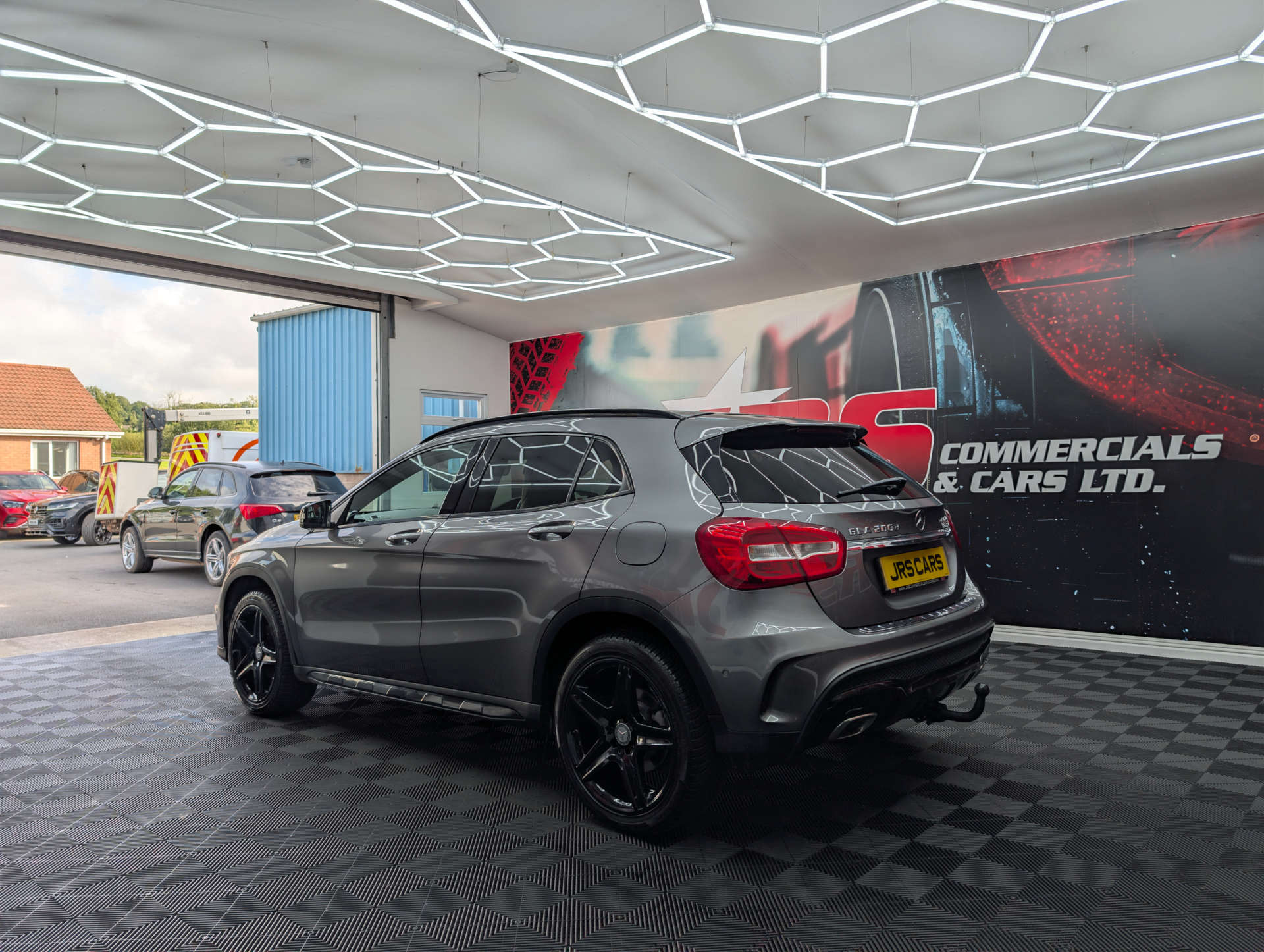 2016 MERCEDES GLA 2.1 GLA 200 D 4Matic AMG Line Executive Auto 4WD 5dr - vehicle photo 4 for sale on PureCar