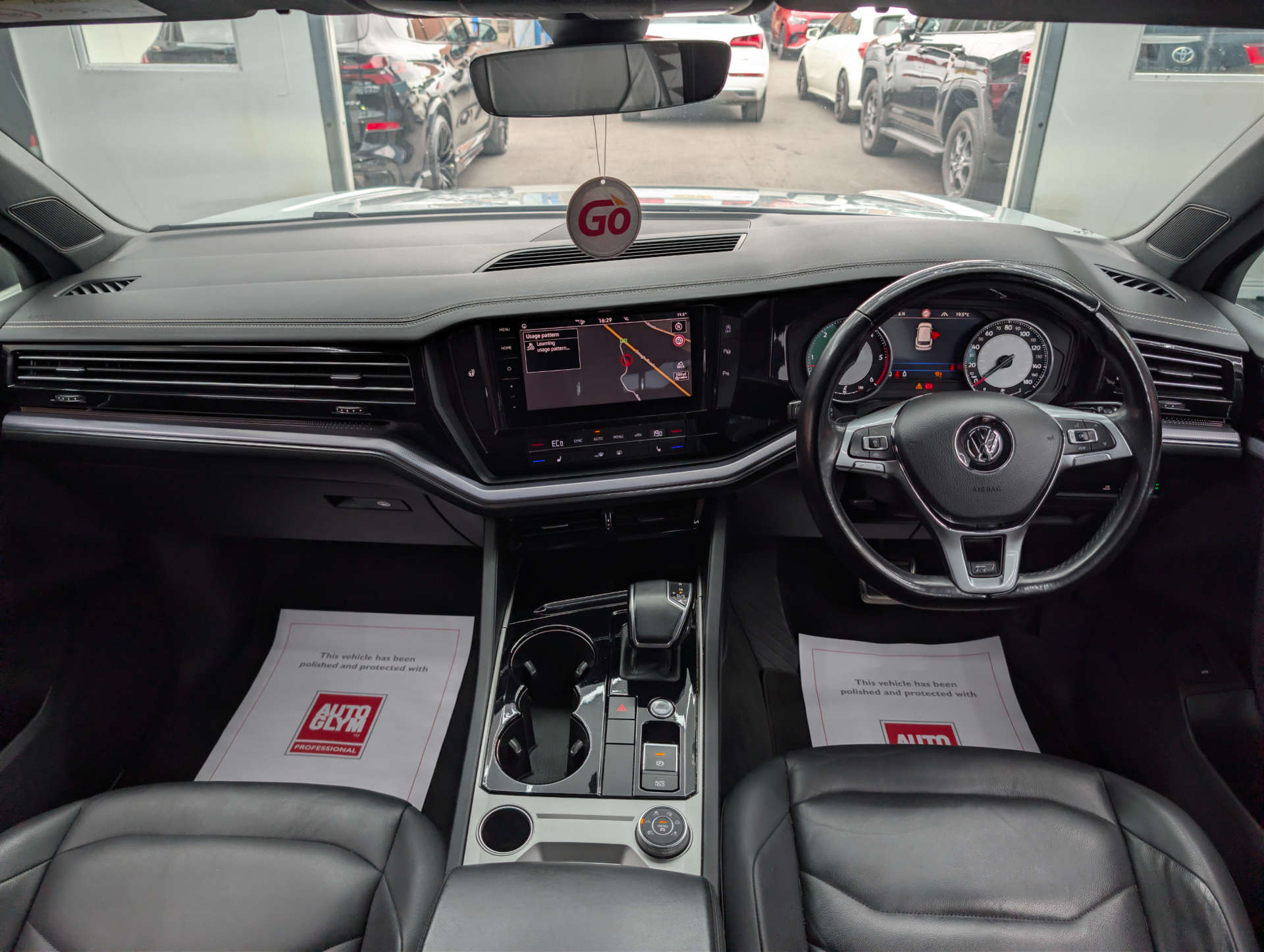 2019 VOLKSWAGEN TOUAREG 3.0 Touareg V6 R-Line TDI Auto 4WD 5dr - vehicle photo 22 for sale on PureCar