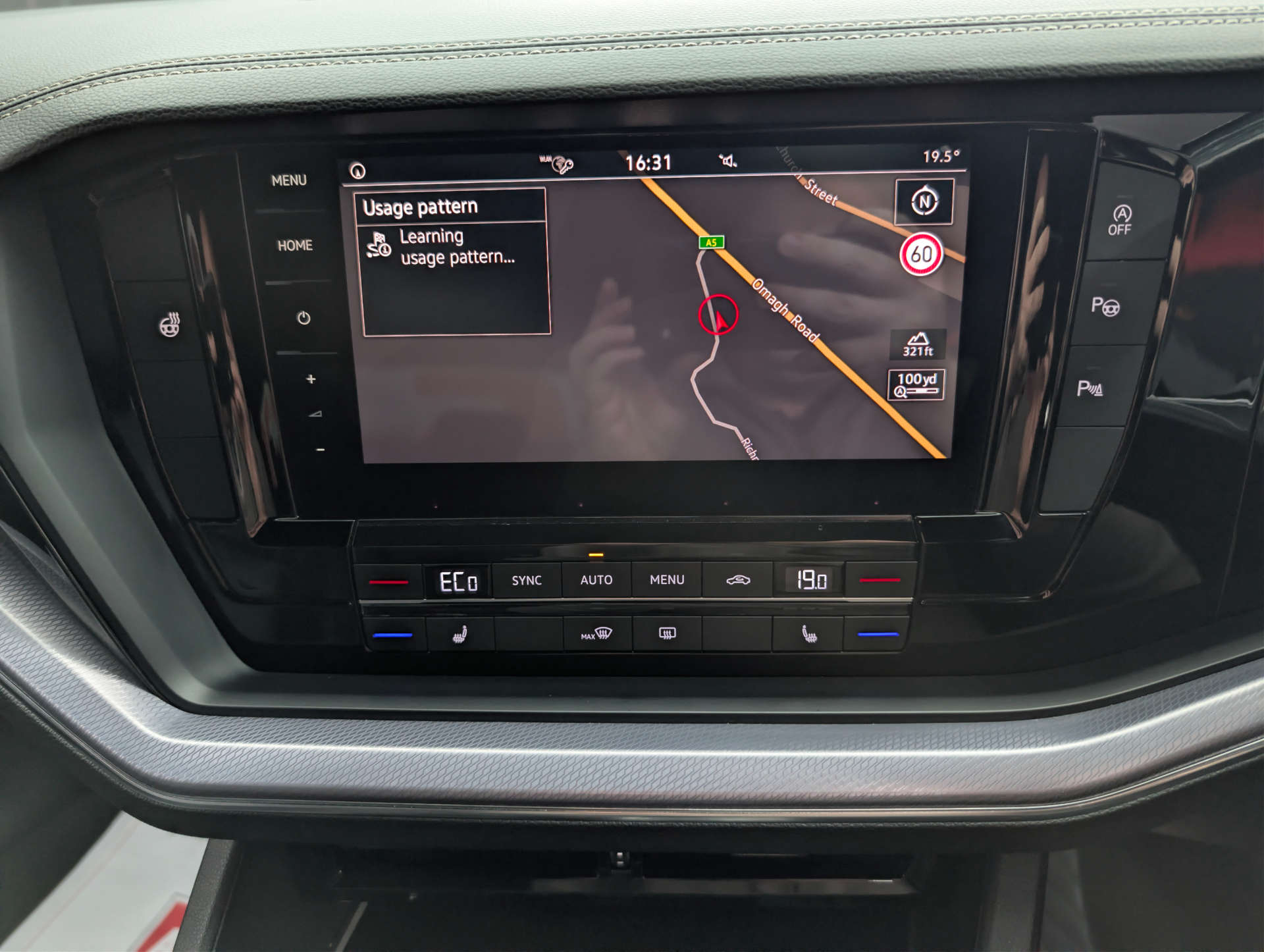 2019 VOLKSWAGEN TOUAREG 3.0 Touareg V6 R-Line TDI Auto 4WD 5dr - vehicle photo 30 for sale on PureCar