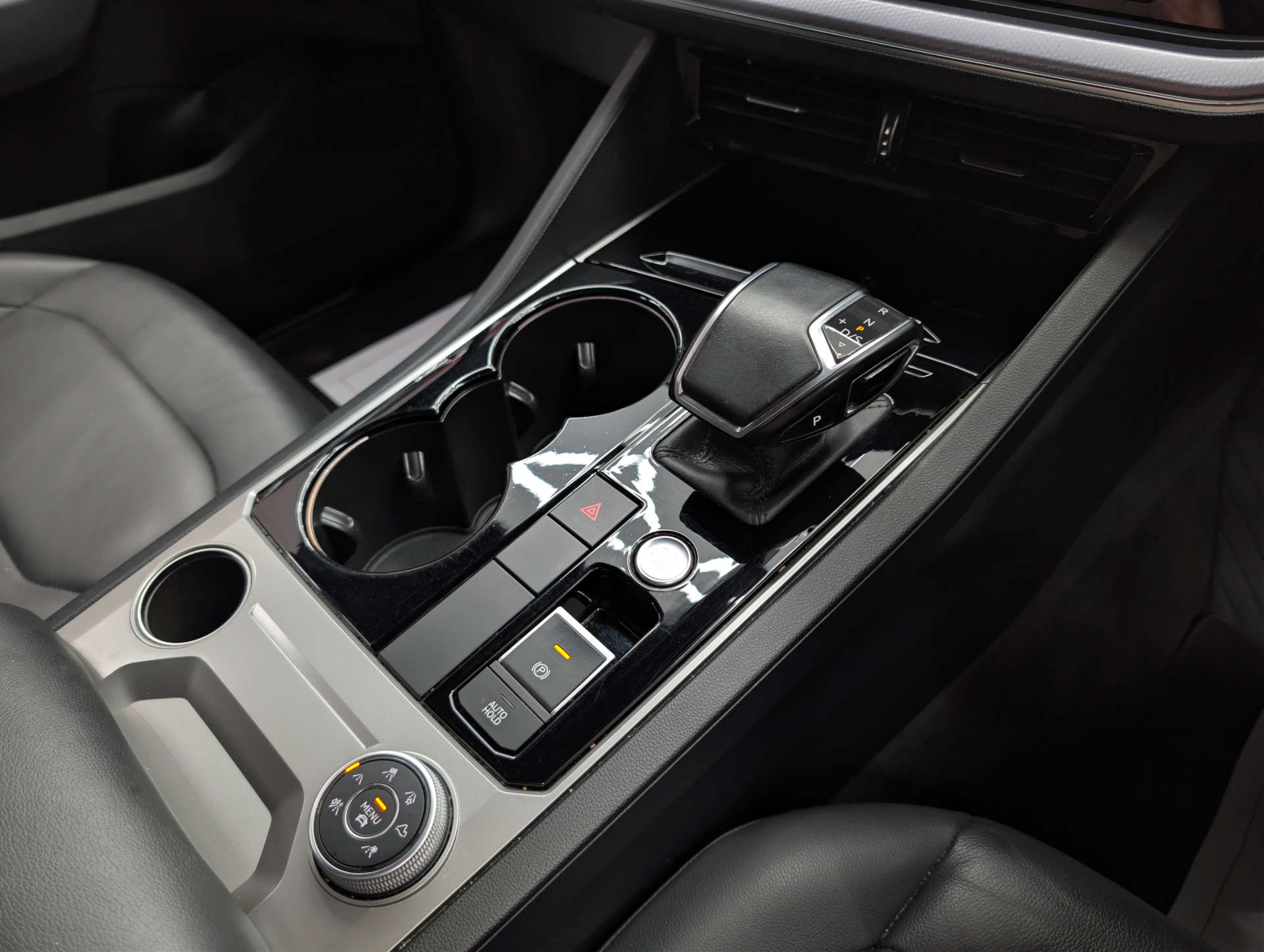 2019 VOLKSWAGEN TOUAREG 3.0 Touareg V6 R-Line TDI Auto 4WD 5dr - vehicle photo 37 for sale on PureCar