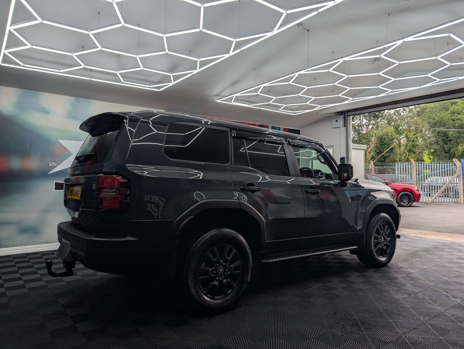 2025 TOYOTA LAND CRUISER 2.8 Land Cruiser Commercial Auto 4WD 5dr - vehicle photo 7 for sale on PureCar