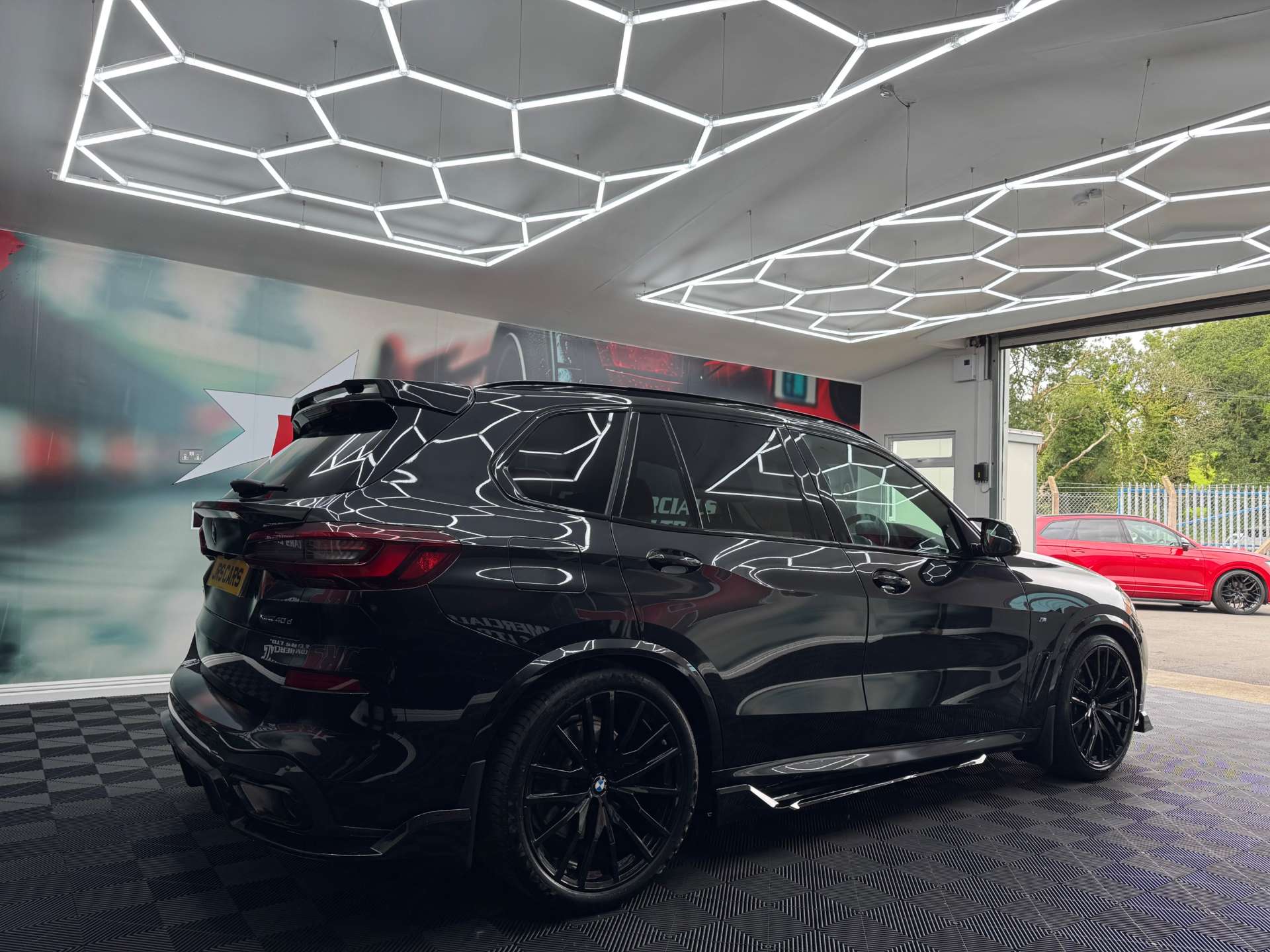 2023 BMW X5 3.0 X5 xDrive 40d M Sport MHEV Auto 4WD 5dr - vehicle photo 5 for sale on PureCar