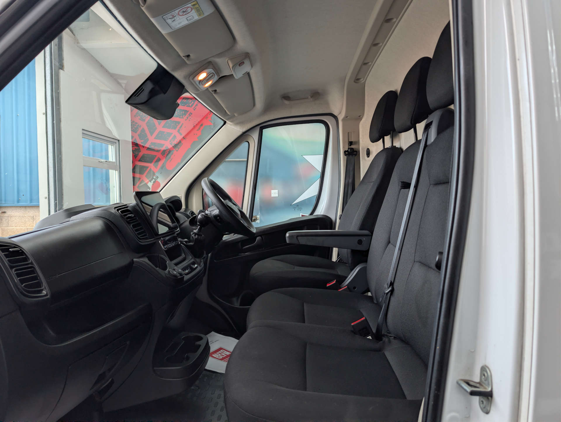 2025 TOYOTA PROACE MAX 2.2 Proace Max Icon - vehicle photo 12 for sale on PureCar