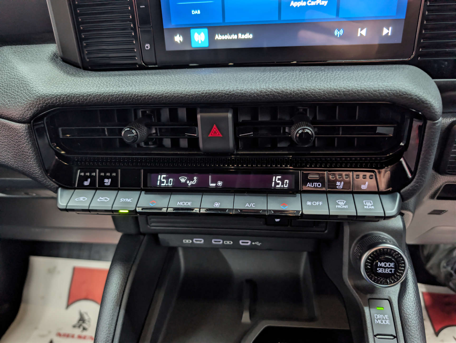 2025 TOYOTA LAND CRUISER 2.8 Land Cruiser Commercial Auto 4WD 5dr - vehicle photo 34 for sale on PureCar
