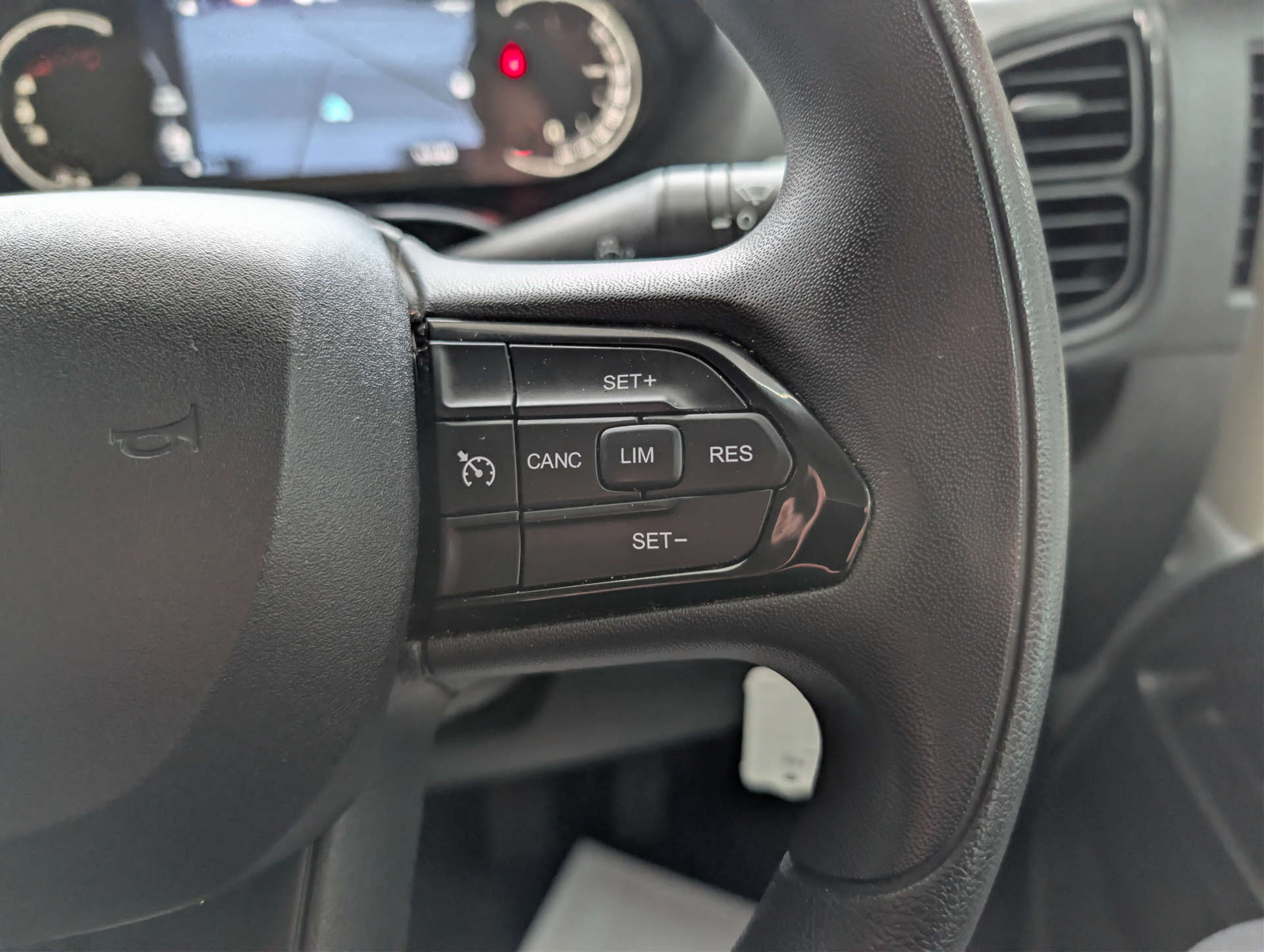 2025 TOYOTA PROACE MAX 2.2 Proace Max Icon - vehicle photo 14 for sale on PureCar