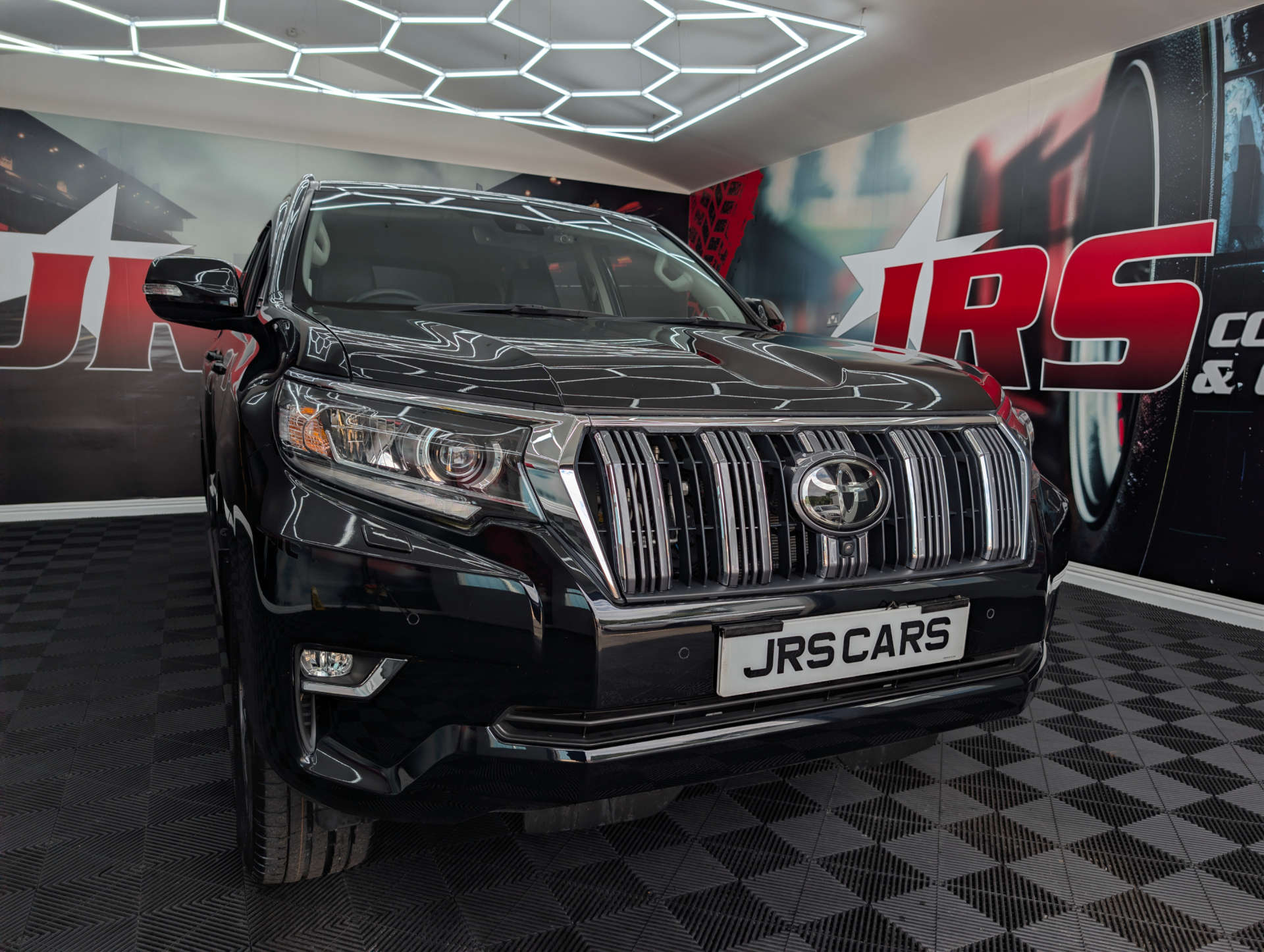 2025 TOYOTA LAND CRUISER Prado - vehicle photo 8 for sale on PureCar