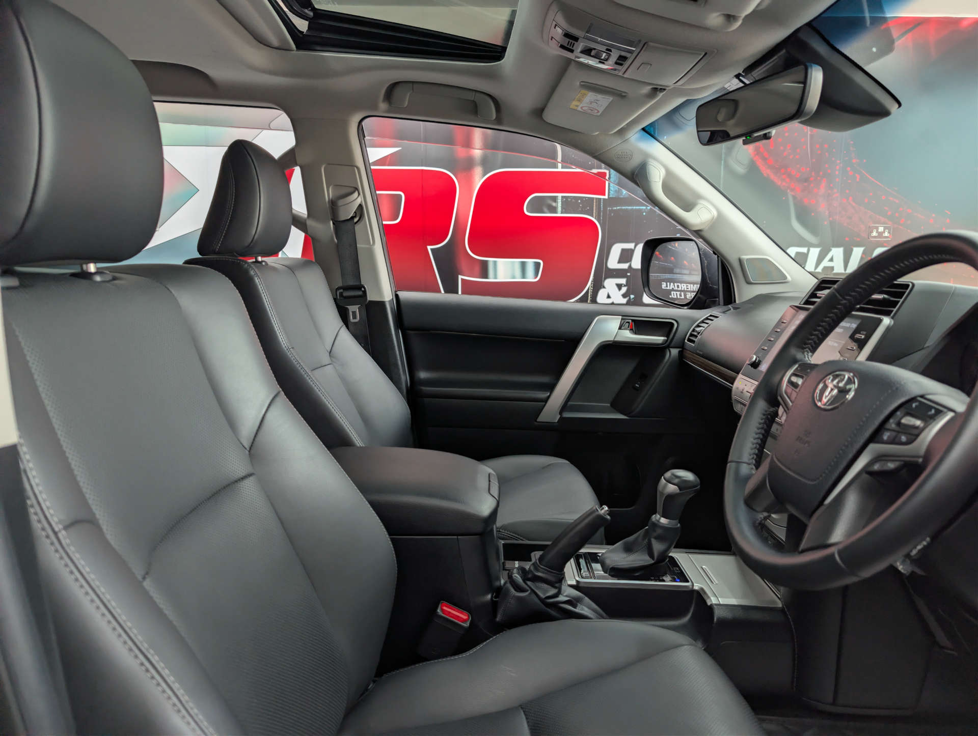 2025 TOYOTA LAND CRUISER Prado - vehicle photo 14 for sale on PureCar