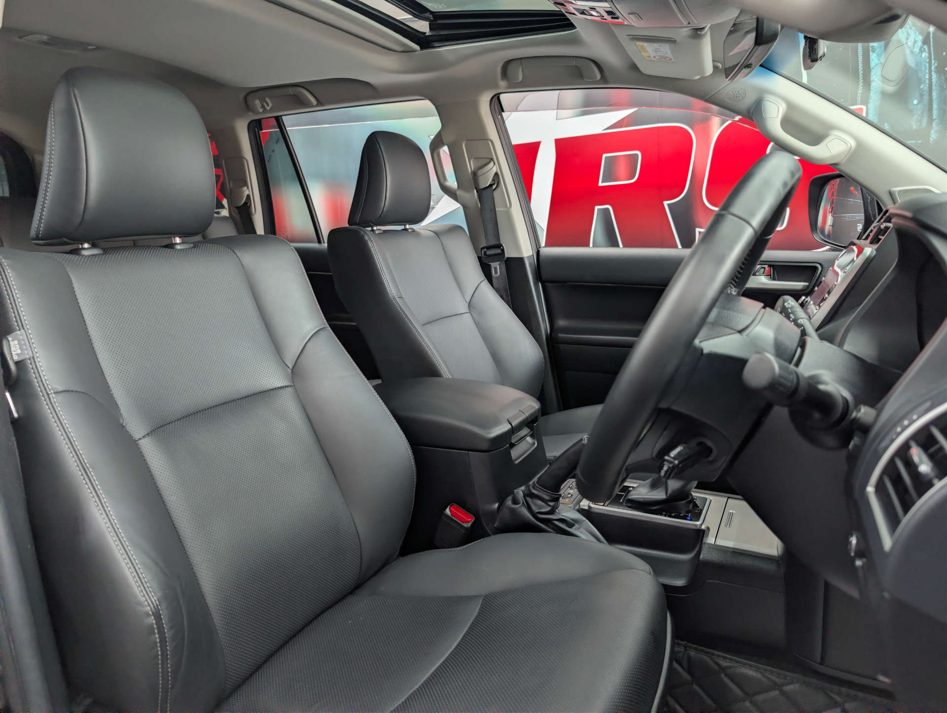 2025 TOYOTA LAND CRUISER Prado - vehicle photo 15 for sale on PureCar