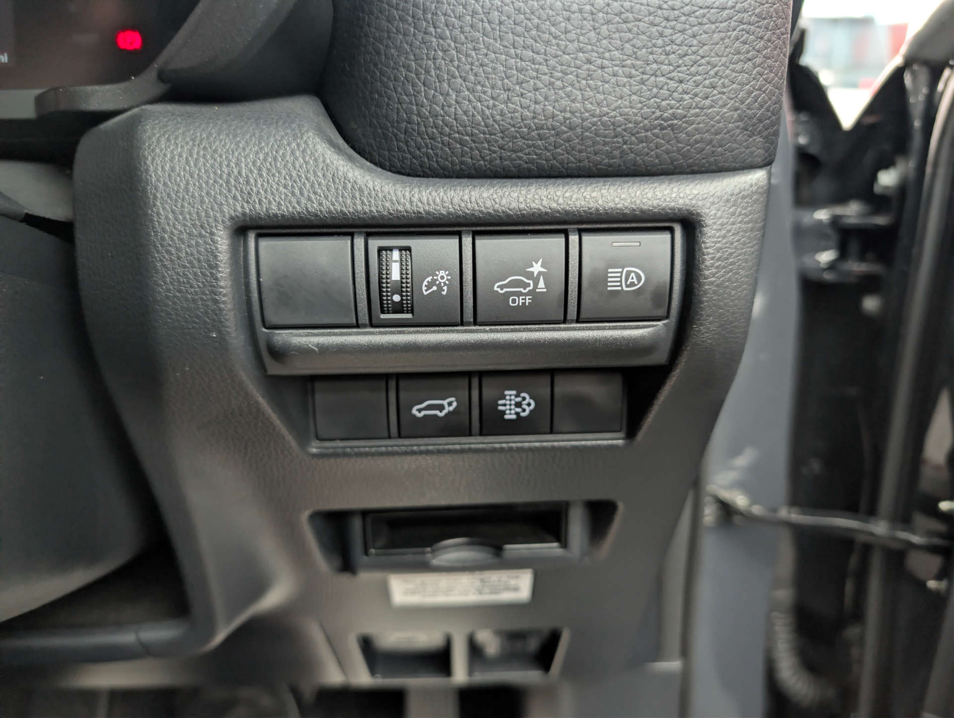 2025 TOYOTA LAND CRUISER 2.8 Land Cruiser Commercial Auto 4WD 5dr - vehicle photo 44 for sale on PureCar