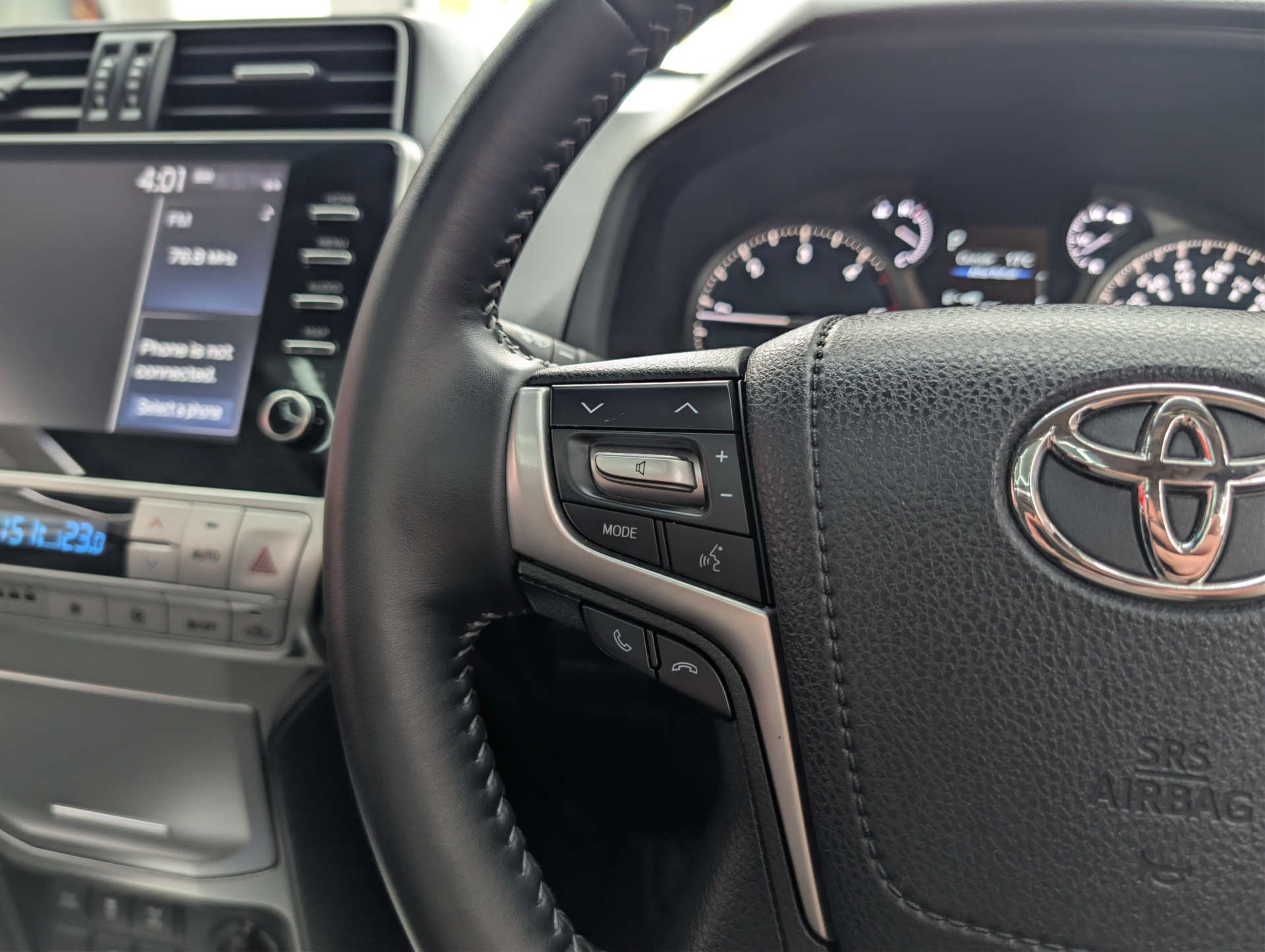 2025 TOYOTA LAND CRUISER Prado - vehicle photo 28 for sale on PureCar