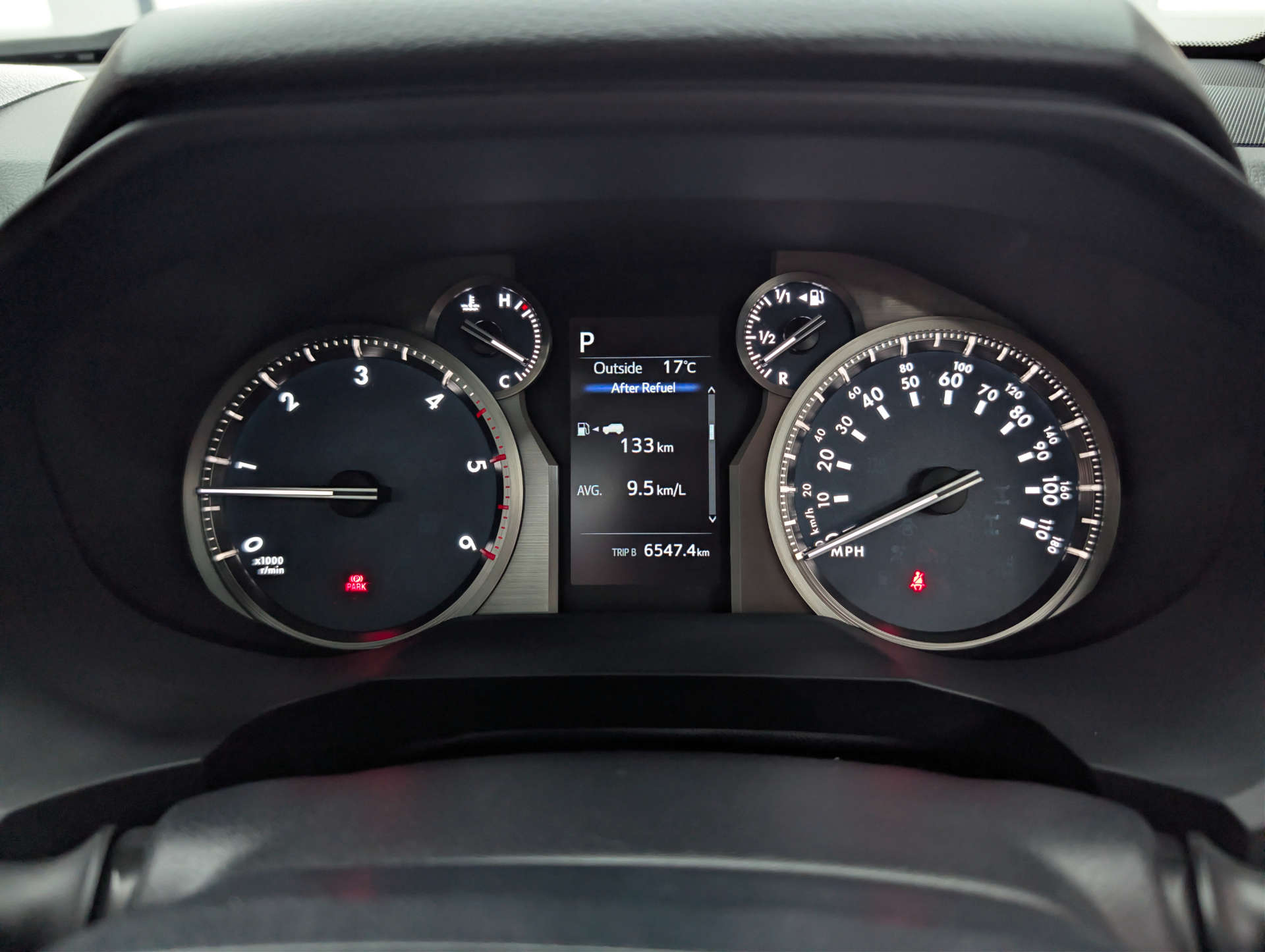 2025 TOYOTA LAND CRUISER Prado - vehicle photo 33 for sale on PureCar