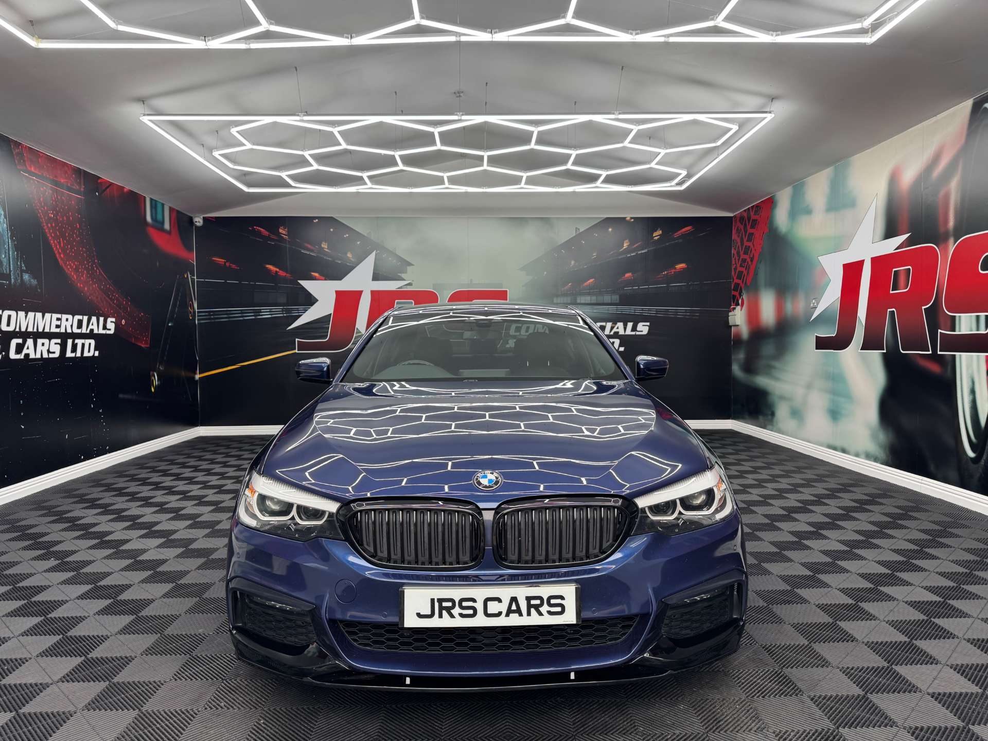 2020 BMW 5 SERIES 2.0 520d M Sport MHEV Auto 4dr - vehicle photo 2 for sale on PureCar