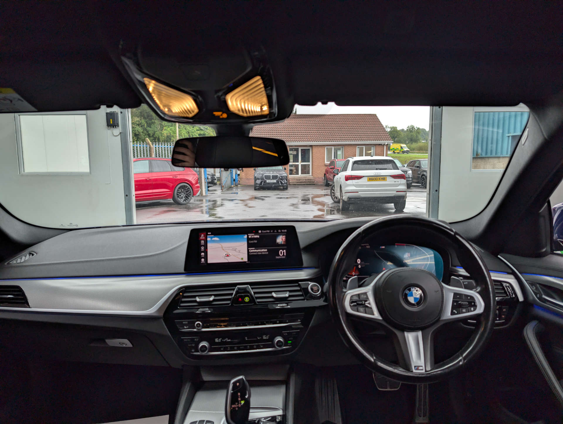 2020 BMW 5 SERIES 2.0 520d M Sport MHEV Auto 4dr - vehicle photo 23 for sale on PureCar