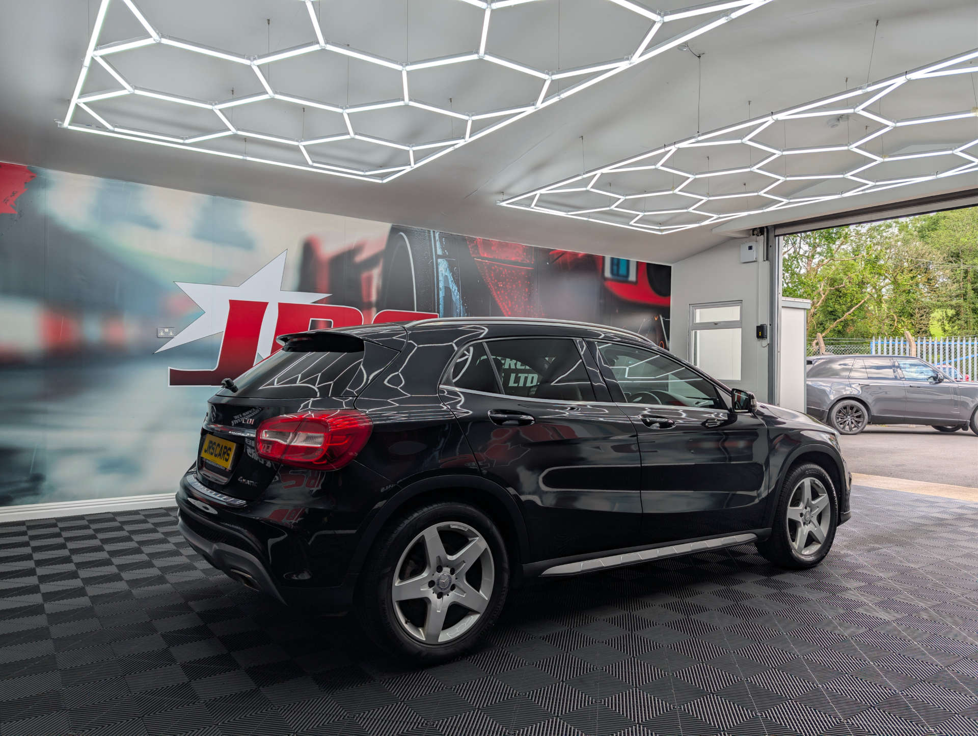 2015 MERCEDES GLA 2.1 GLA 220 AMG Line CDi 4Matic Auto 4WD 5dr - vehicle photo 6 for sale on PureCar