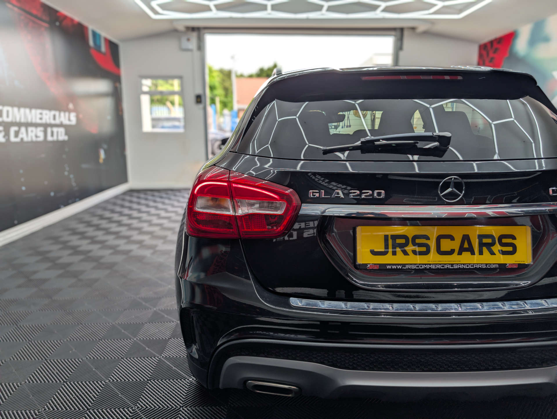 2015 MERCEDES GLA 2.1 GLA 220 AMG Line CDi 4Matic Auto 4WD 5dr - vehicle photo 7 for sale on PureCar