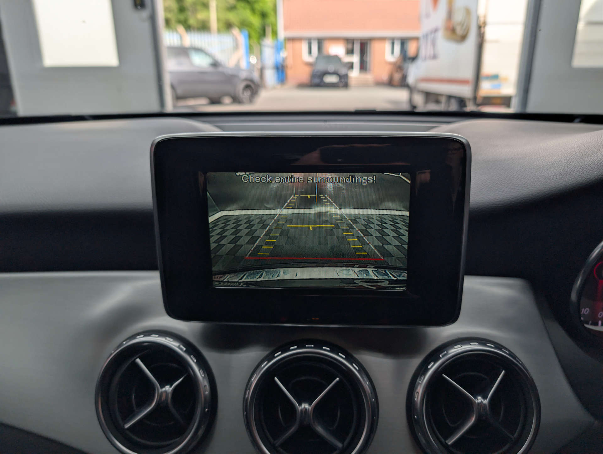 2015 MERCEDES GLA 2.1 GLA 220 AMG Line CDi 4Matic Auto 4WD 5dr - vehicle photo 30 for sale on PureCar