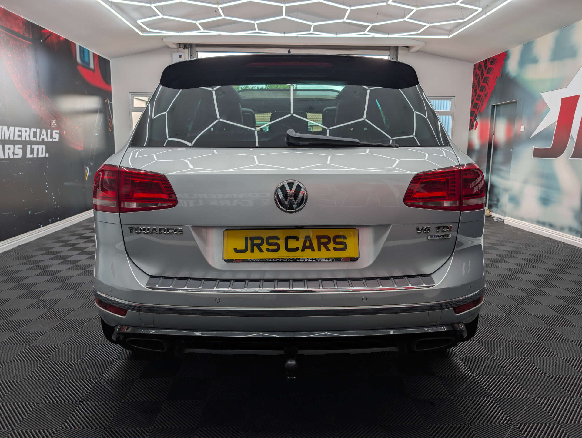 2016 VOLKSWAGEN TOUAREG 3.0 Touareg V6 R-Line+ TDI BlueMotion Technology Auto 4WD 5dr - vehicle photo 5 for sale on PureCar