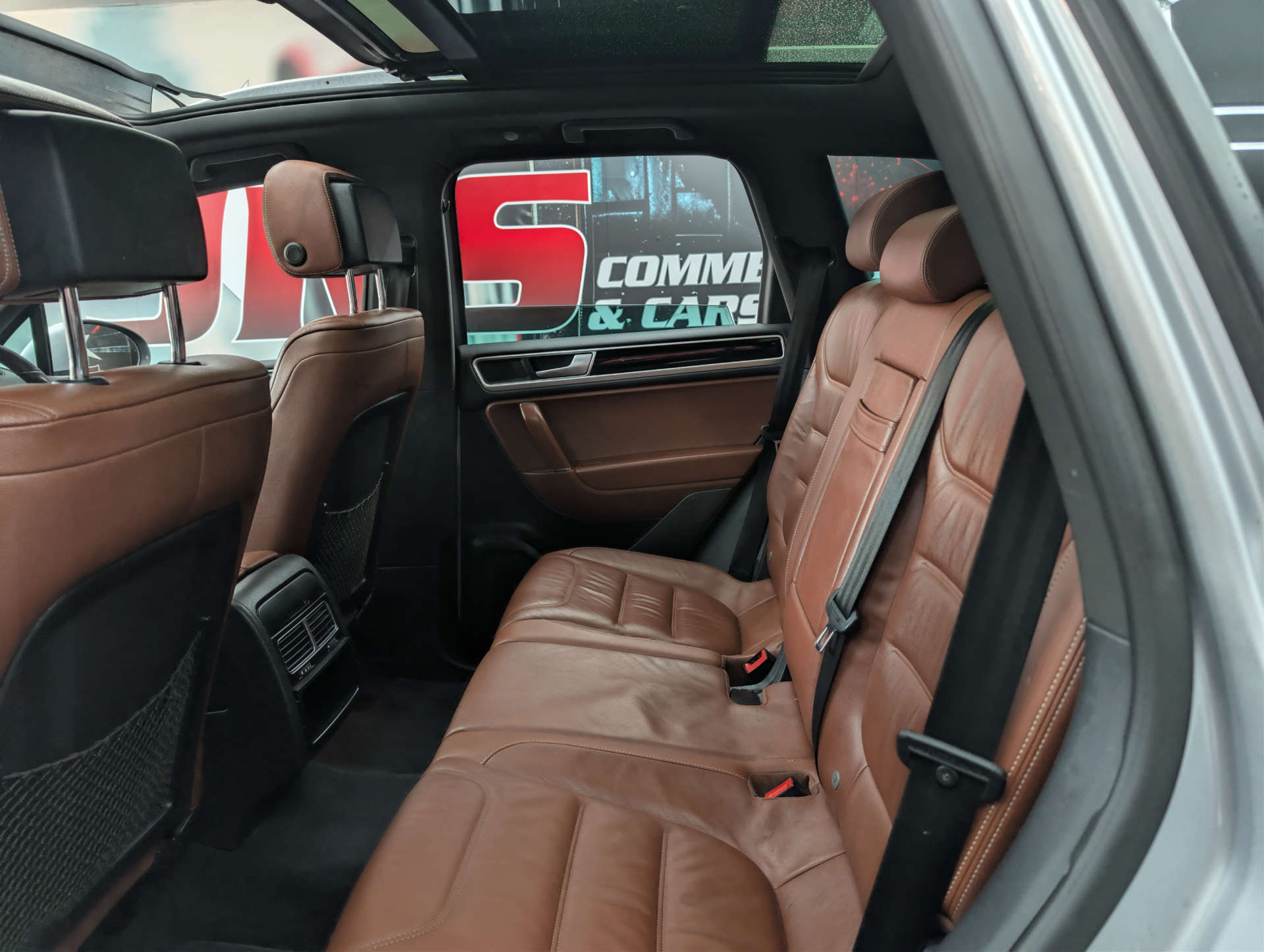 2016 VOLKSWAGEN TOUAREG 3.0 Touareg V6 R-Line+ TDI BlueMotion Technology Auto 4WD 5dr - vehicle photo 17 for sale on PureCar