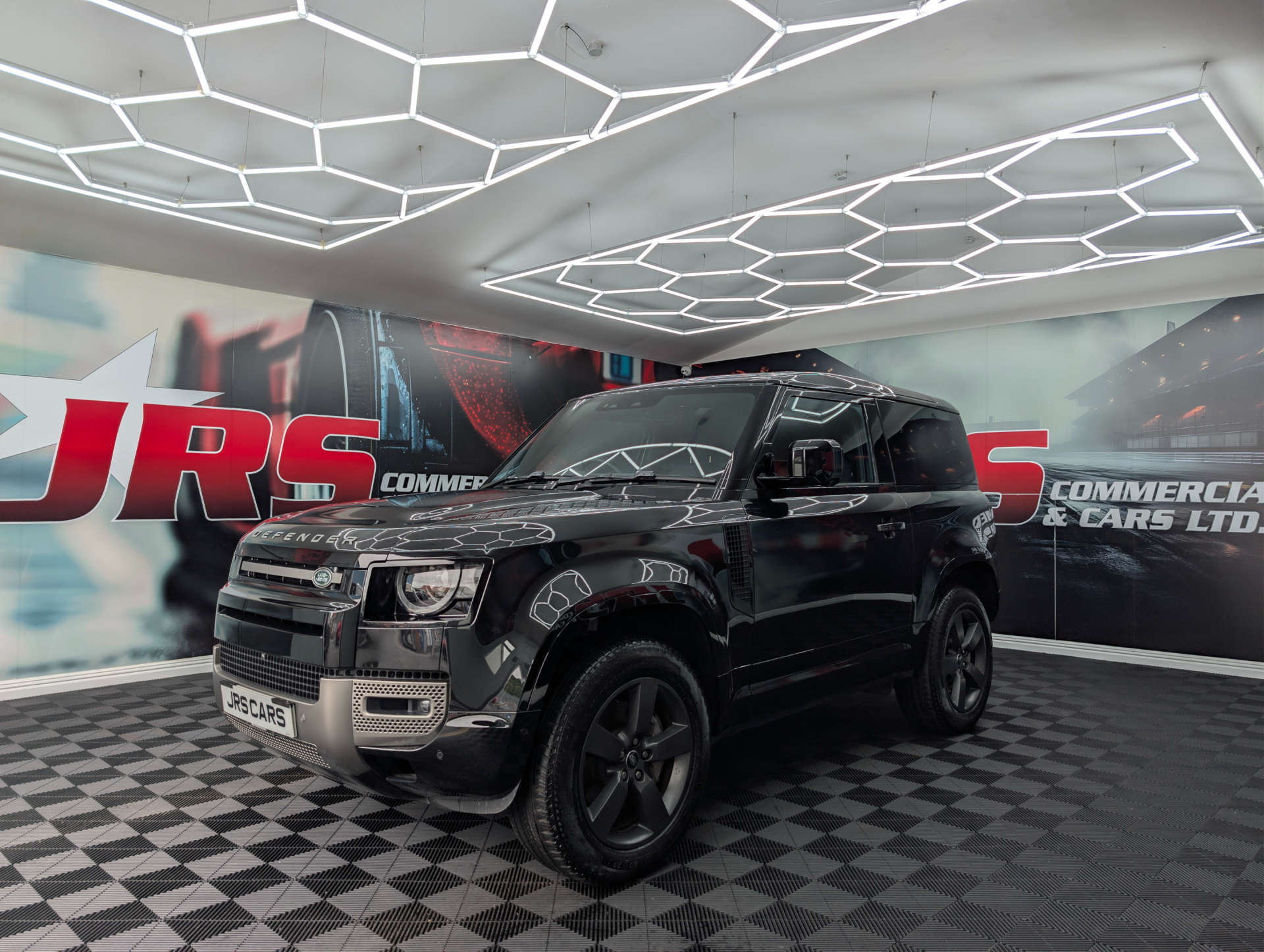 2025 LAND ROVER DEFENDER 3.0 Defender Hard Top X-Dynamic HSE D MHEV Auto 4WD 3dr - vehicle photo 3 for sale on PureCar