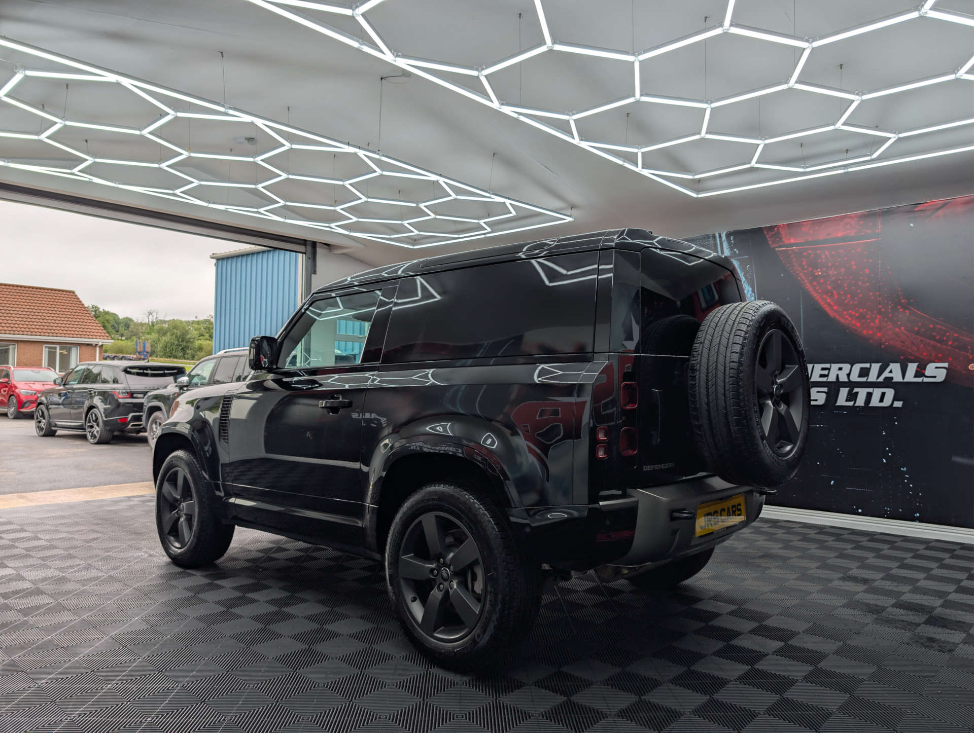 2025 LAND ROVER DEFENDER 3.0 Defender Hard Top X-Dynamic HSE D MHEV Auto 4WD 3dr - vehicle photo 4 for sale on PureCar