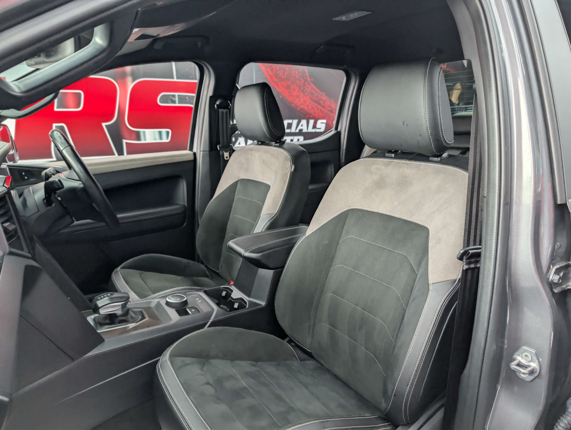 2023 VOLKSWAGEN AMAROK 2.0 Amarok Style TDI 4Motion Auto 4WD - vehicle photo 17 for sale on PureCar