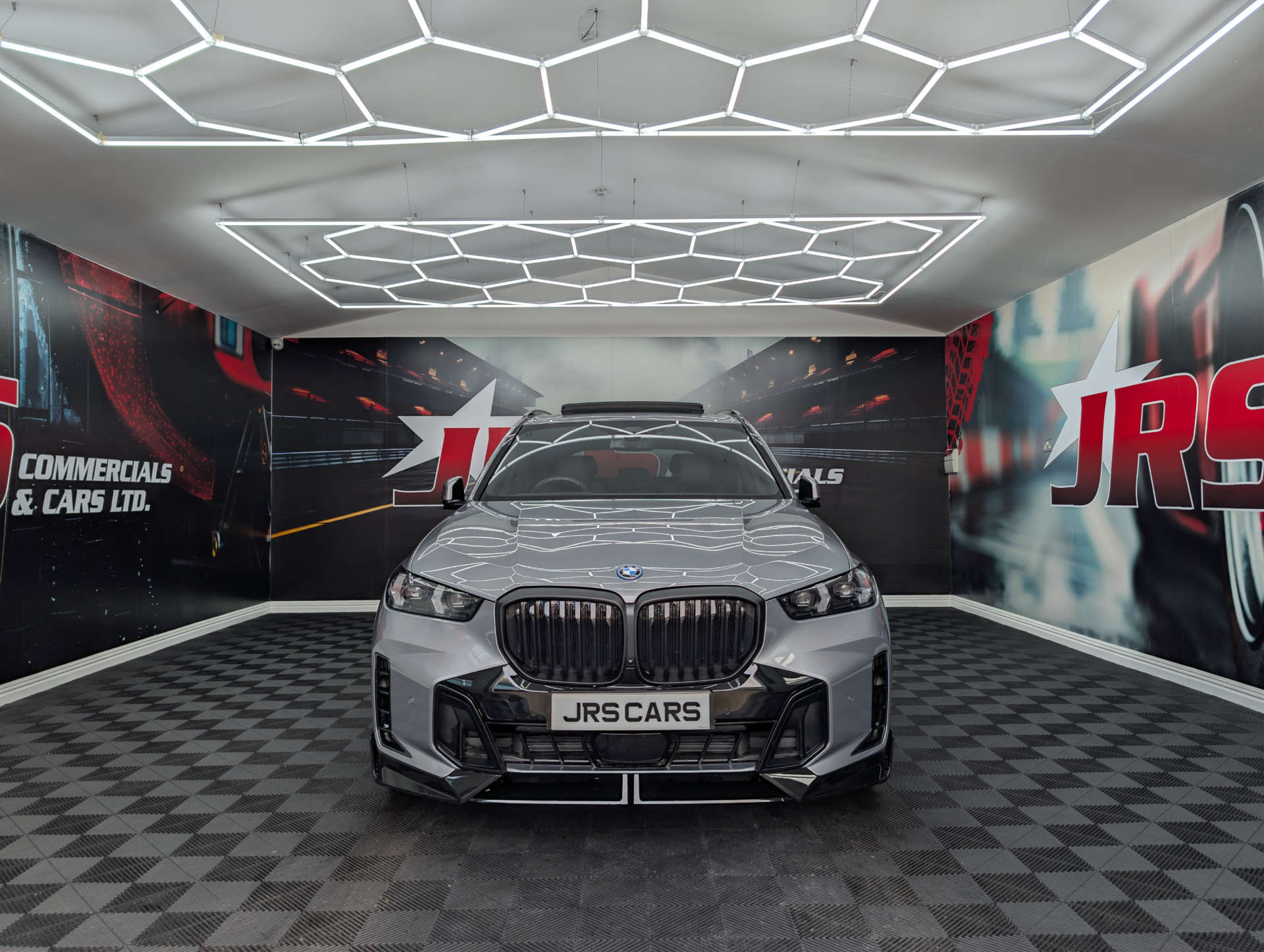 2025 BMW X5 3.0 X5 xDrive 50e M Sport Auto 4WD 5dr - vehicle photo 2 for sale on PureCar