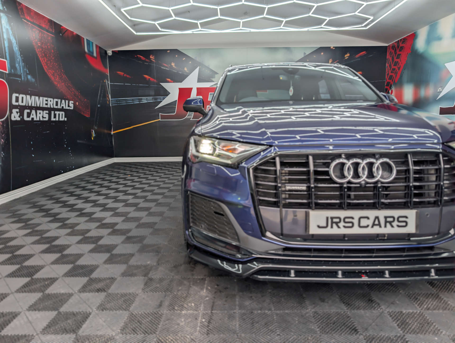 2023 AUDI Q7 S Line - vehicle photo 8 for sale on PureCar