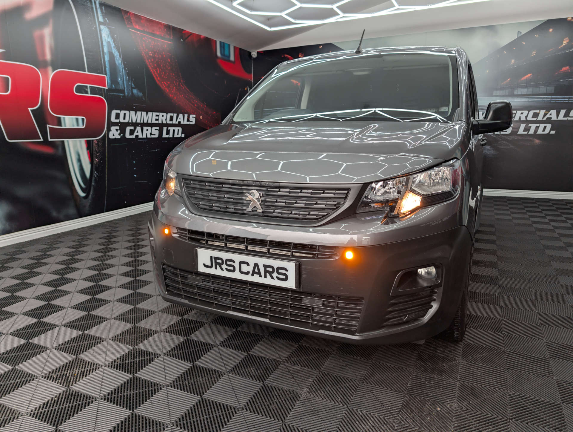 2020 PEUGEOT PARTNER 1.5 Partner Professional L1 Blue HDi - vehicle photo 8 for sale on PureCar