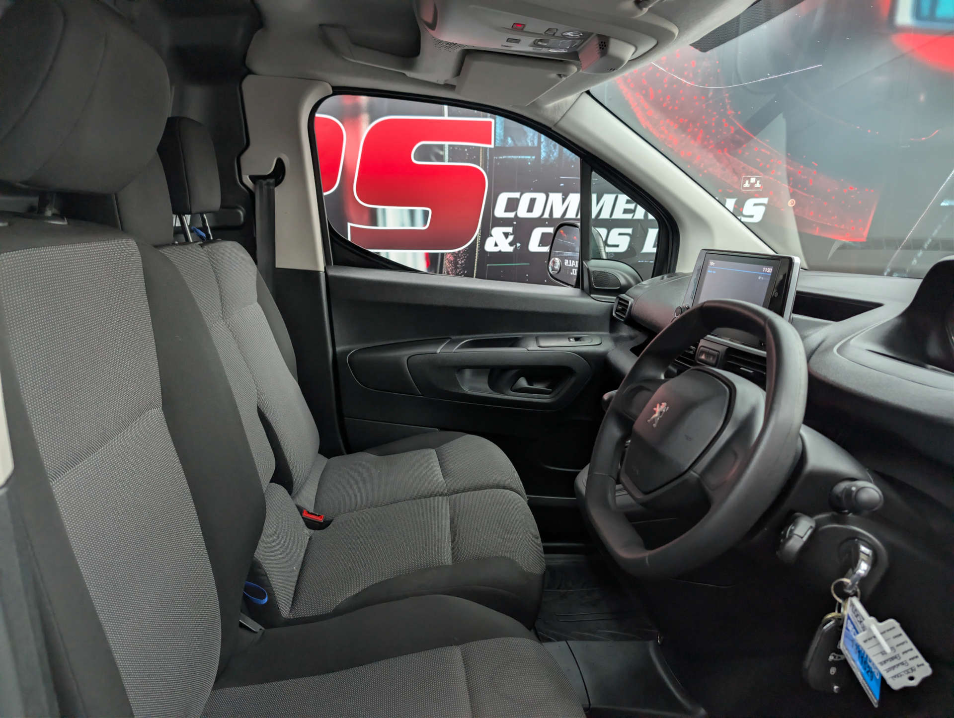 2020 PEUGEOT PARTNER 1.5 Partner Professional L1 Blue HDi - vehicle photo 10 for sale on PureCar