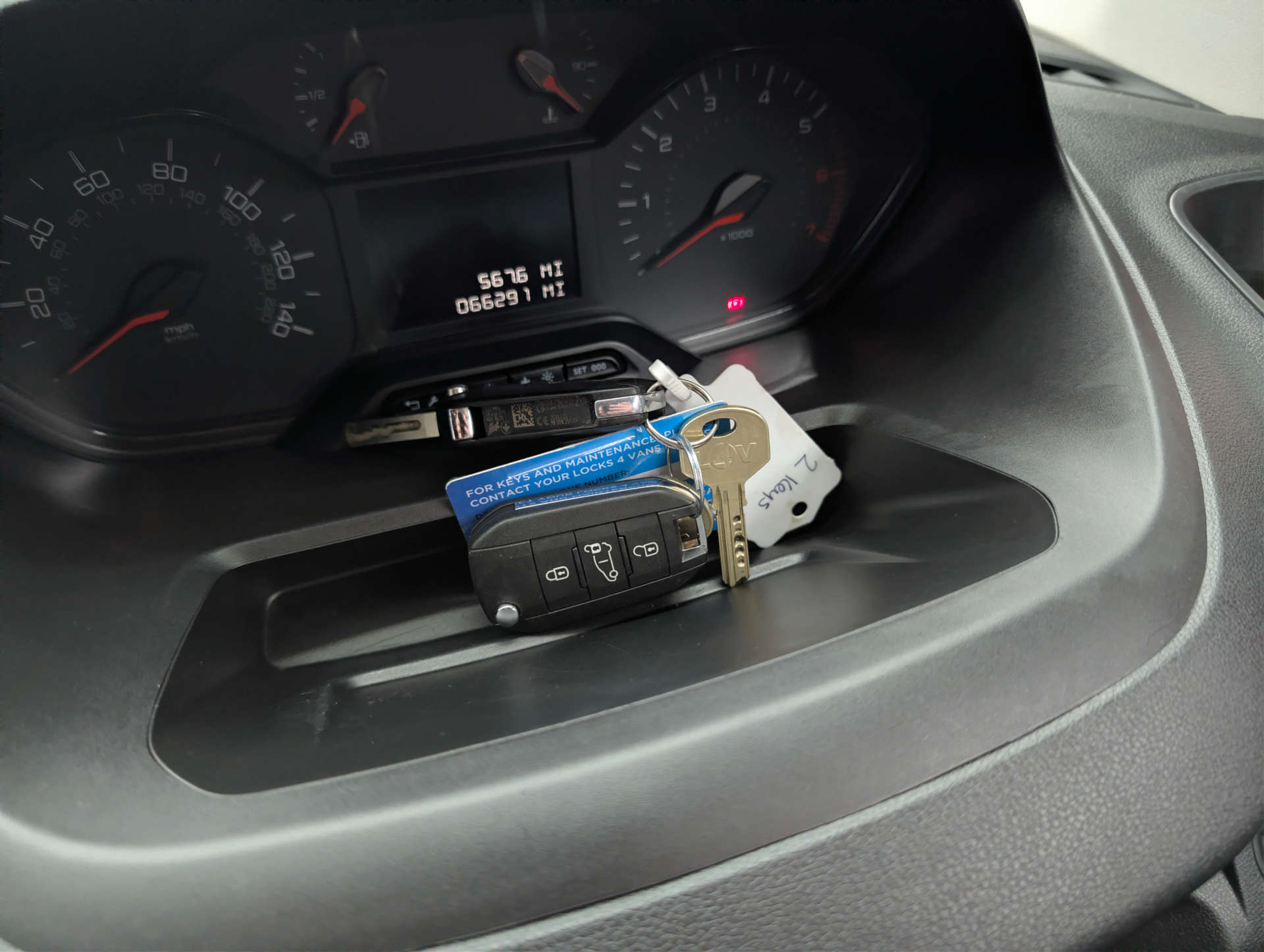 2020 PEUGEOT PARTNER 1.5 Partner Professional L1 Blue HDi - vehicle photo 25 for sale on PureCar