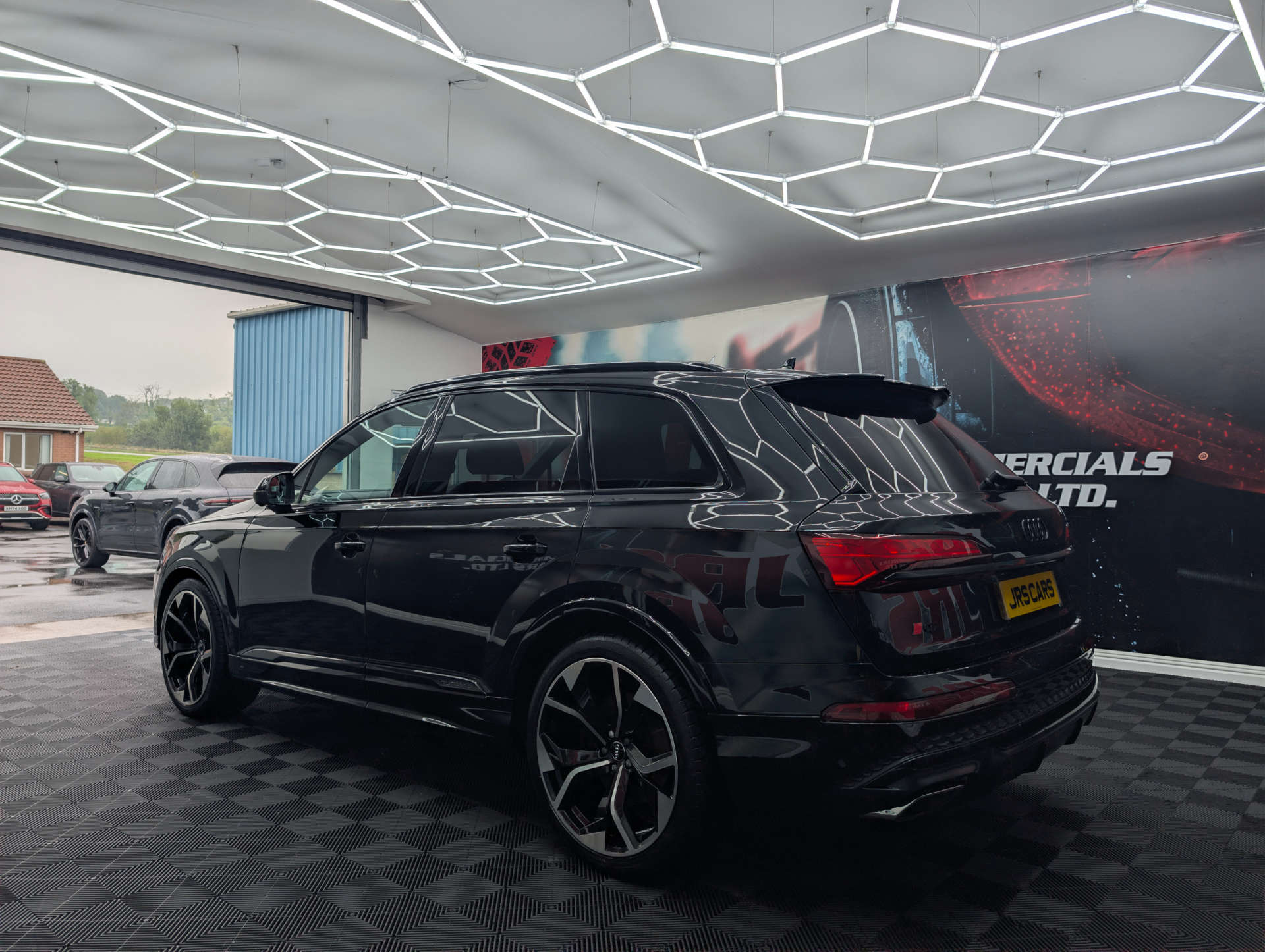 2024 AUDI Q7 S Line - vehicle photo 4 for sale on PureCar