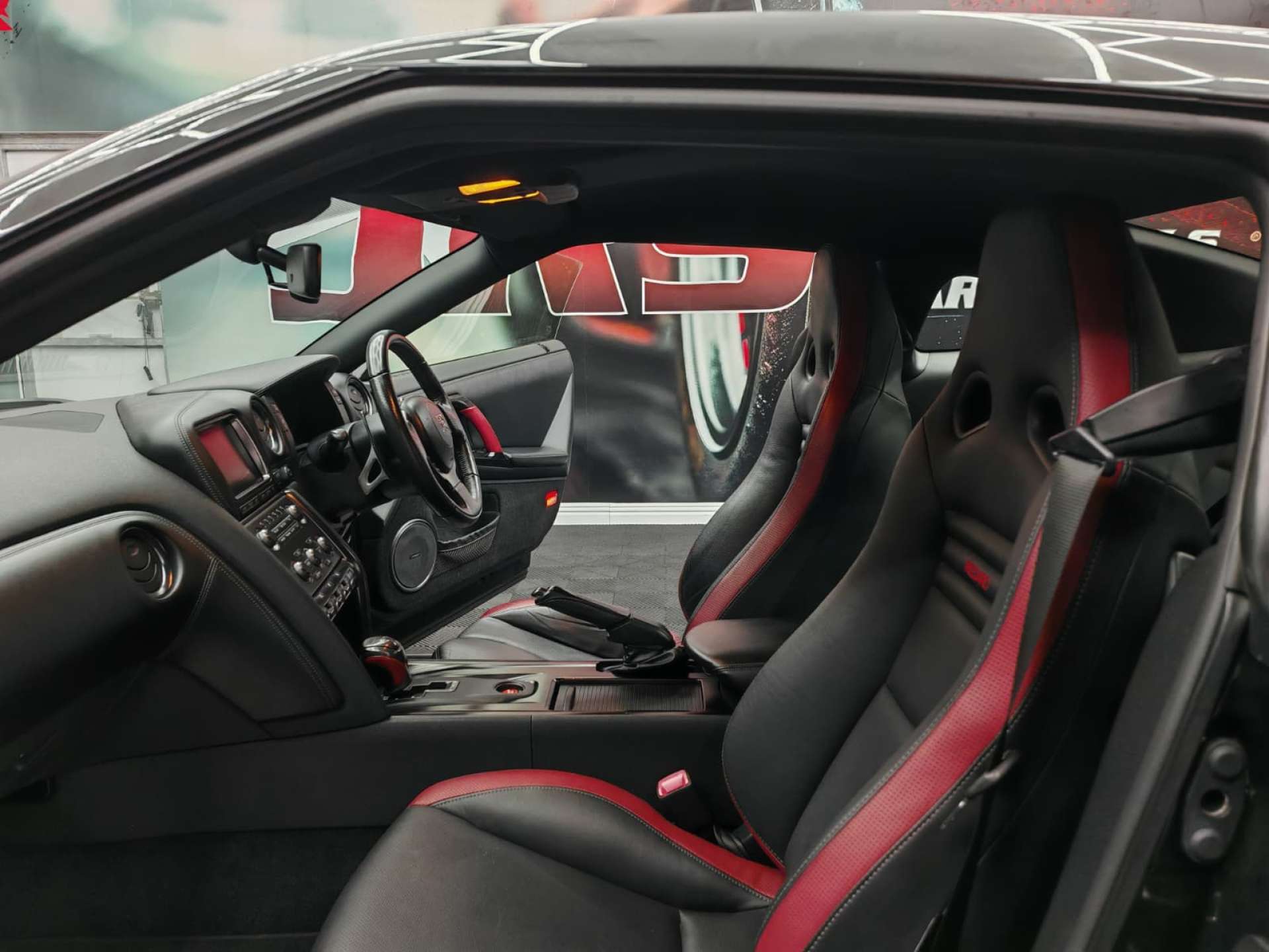 2013 NISSAN GT-R 3.8 GT-R Premium Edition Semi-Auto 4WD 2dr - vehicle photo 16 for sale on PureCar