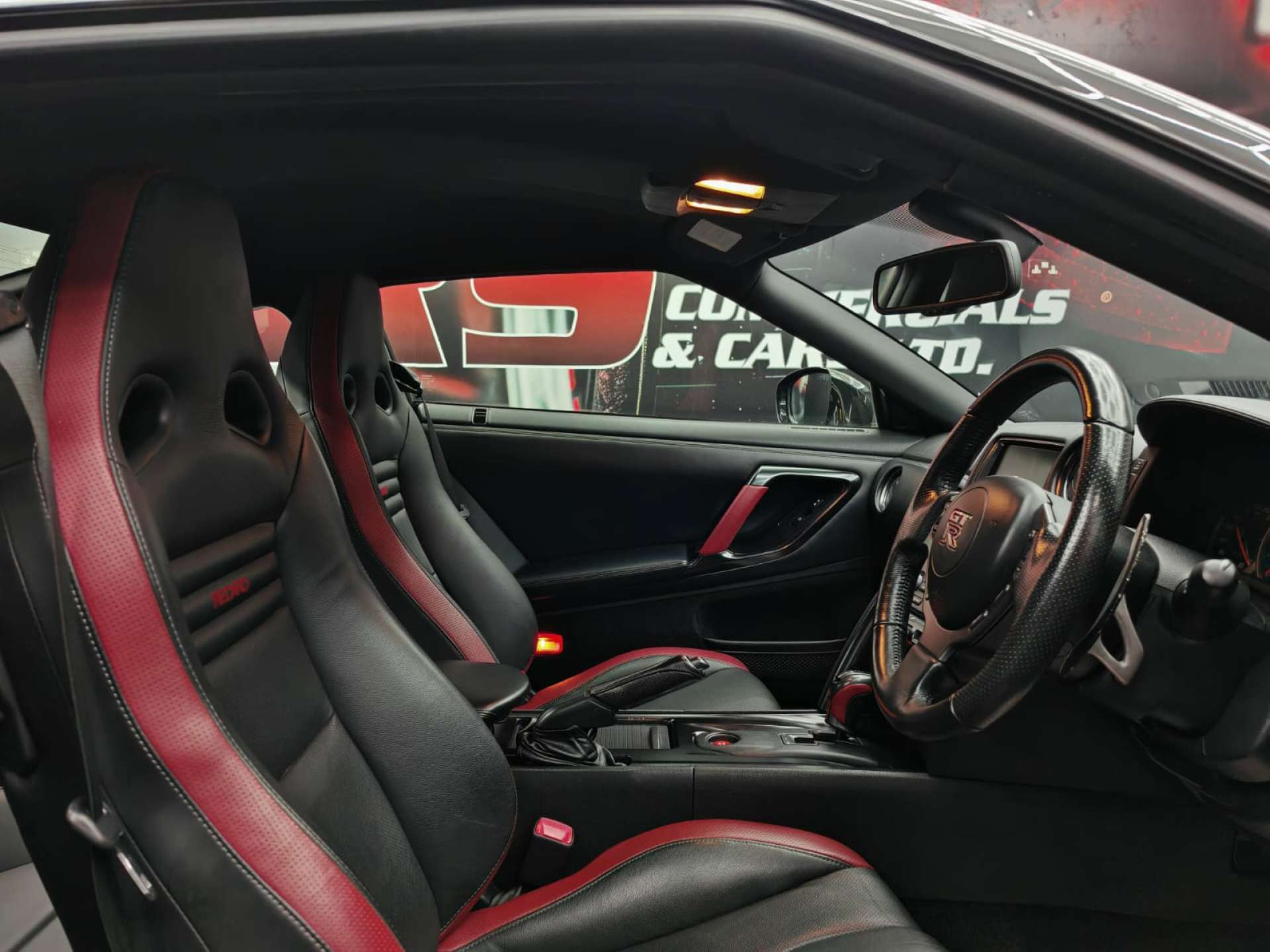 2013 NISSAN GT-R 3.8 GT-R Premium Edition Semi-Auto 4WD 2dr - vehicle photo 17 for sale on PureCar