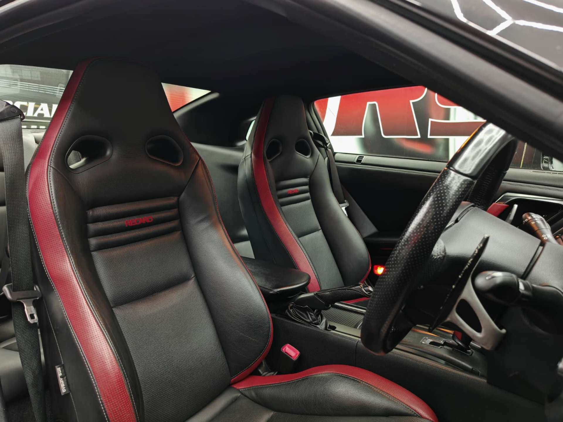2013 NISSAN GT-R 3.8 GT-R Premium Edition Semi-Auto 4WD 2dr - vehicle photo 18 for sale on PureCar